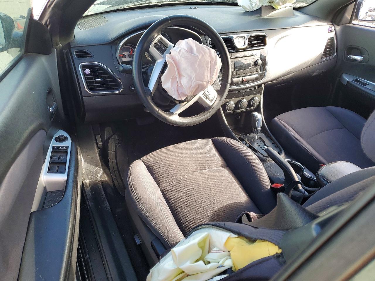 2013 Chrysler 200 Touring Черный vin: 1C3BCBEB4DN531687