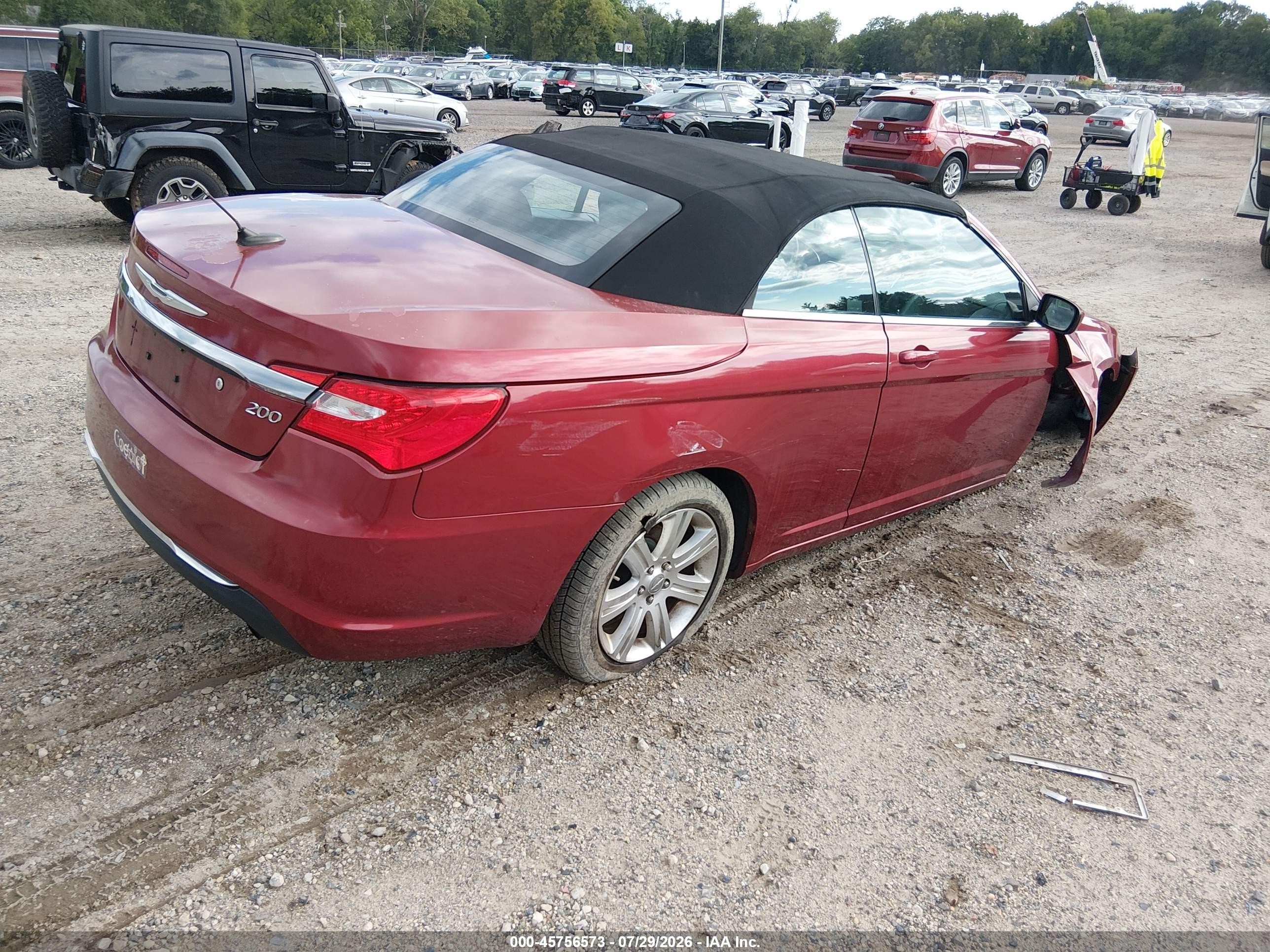 2012 Chrysler 200 Touring Red vin: 1C3BCBEB5CN142846
