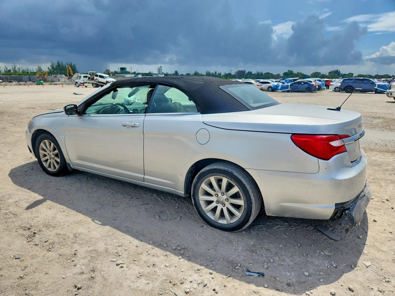 2012 Chrysler 200 Touring Silver vin: 1C3BCBEB6CN160384