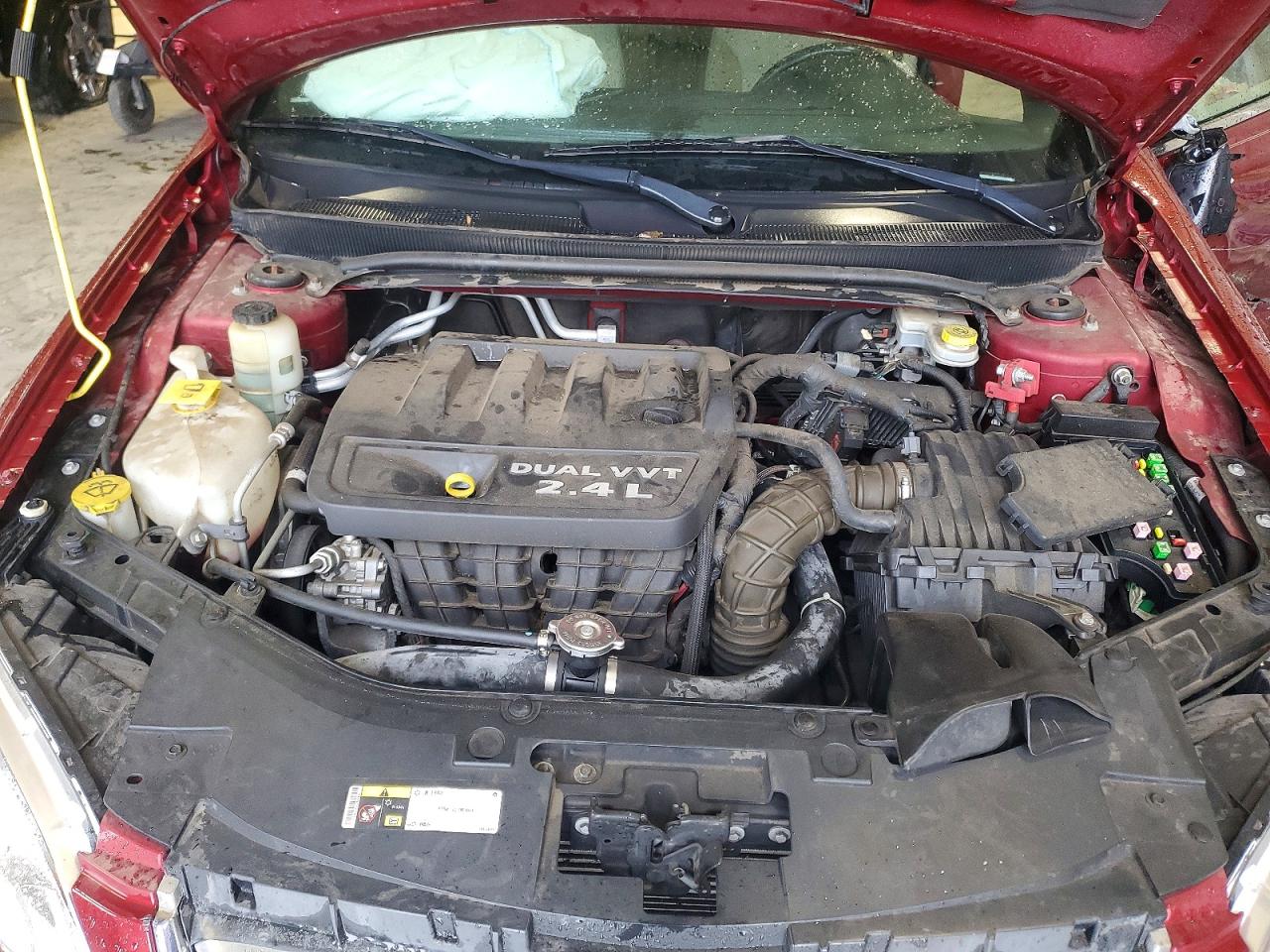 2014 Chrysler 200 Touring Red vin: 1C3BCBEB6EN115545