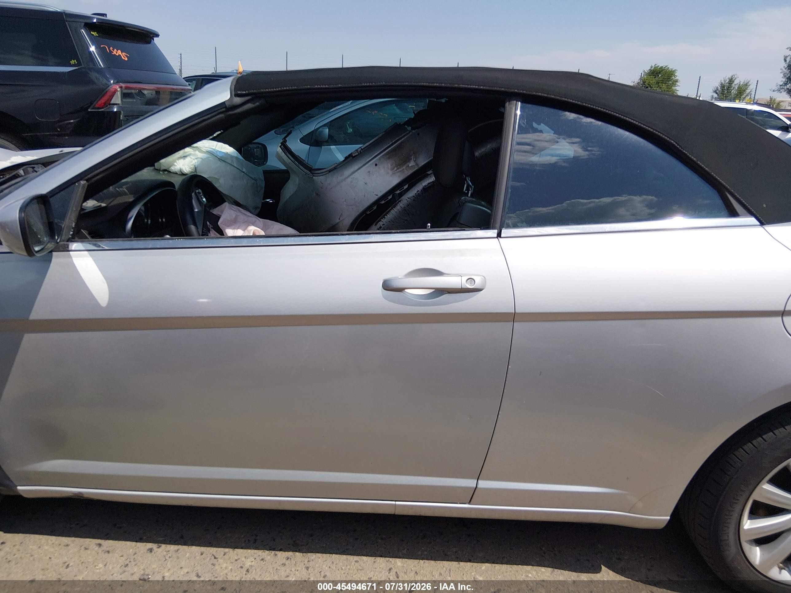 2012 Chrysler 200 Touring Silver vin: 1C3BCBEB7CN145151