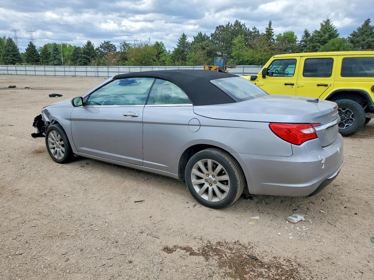 2013 Chrysler 200 Touring Silver vin: 1C3BCBEB9DN511595