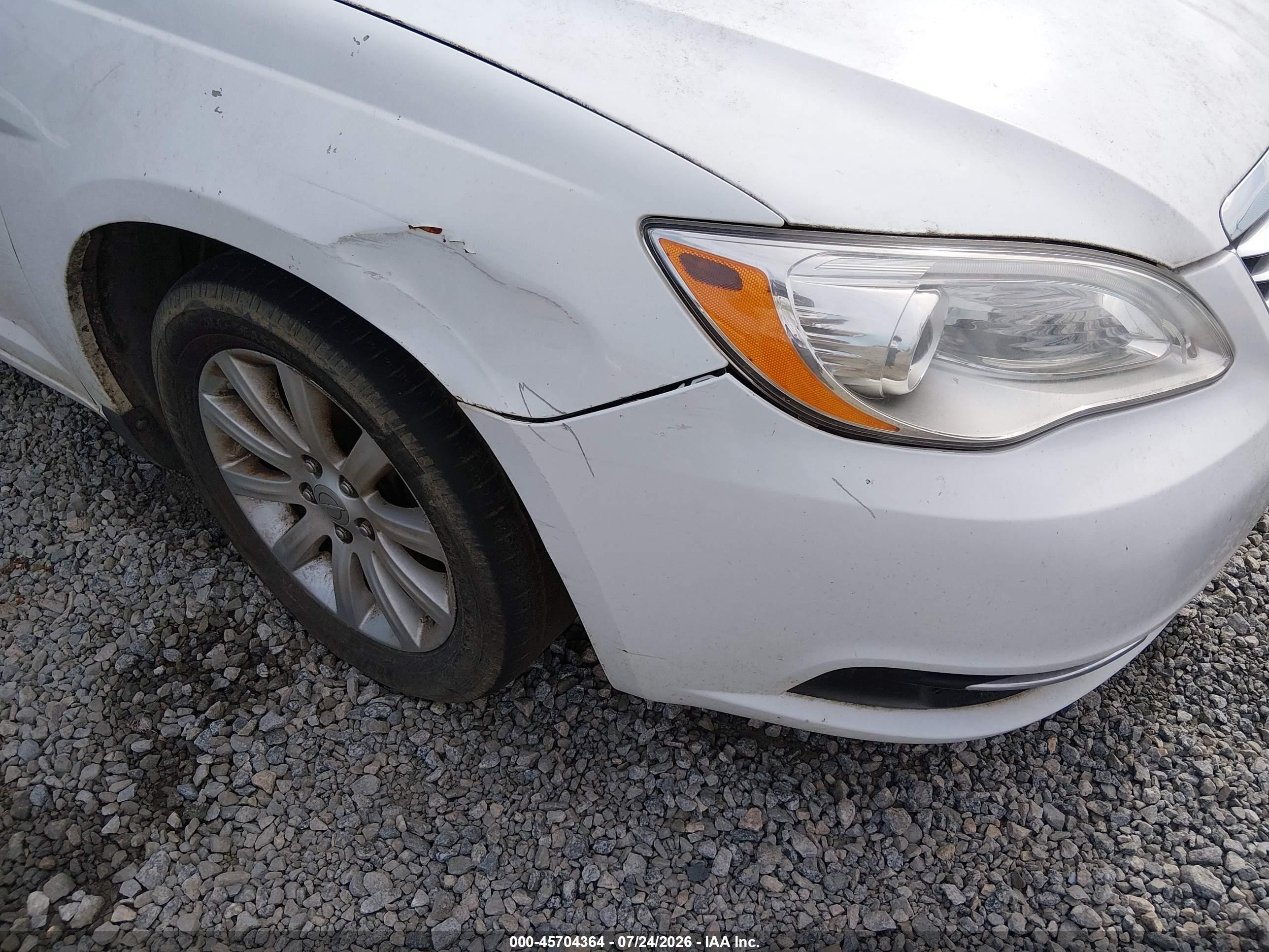 2013 Chrysler 200 Touring Белый vin: 1C3BCBEB9DN526887