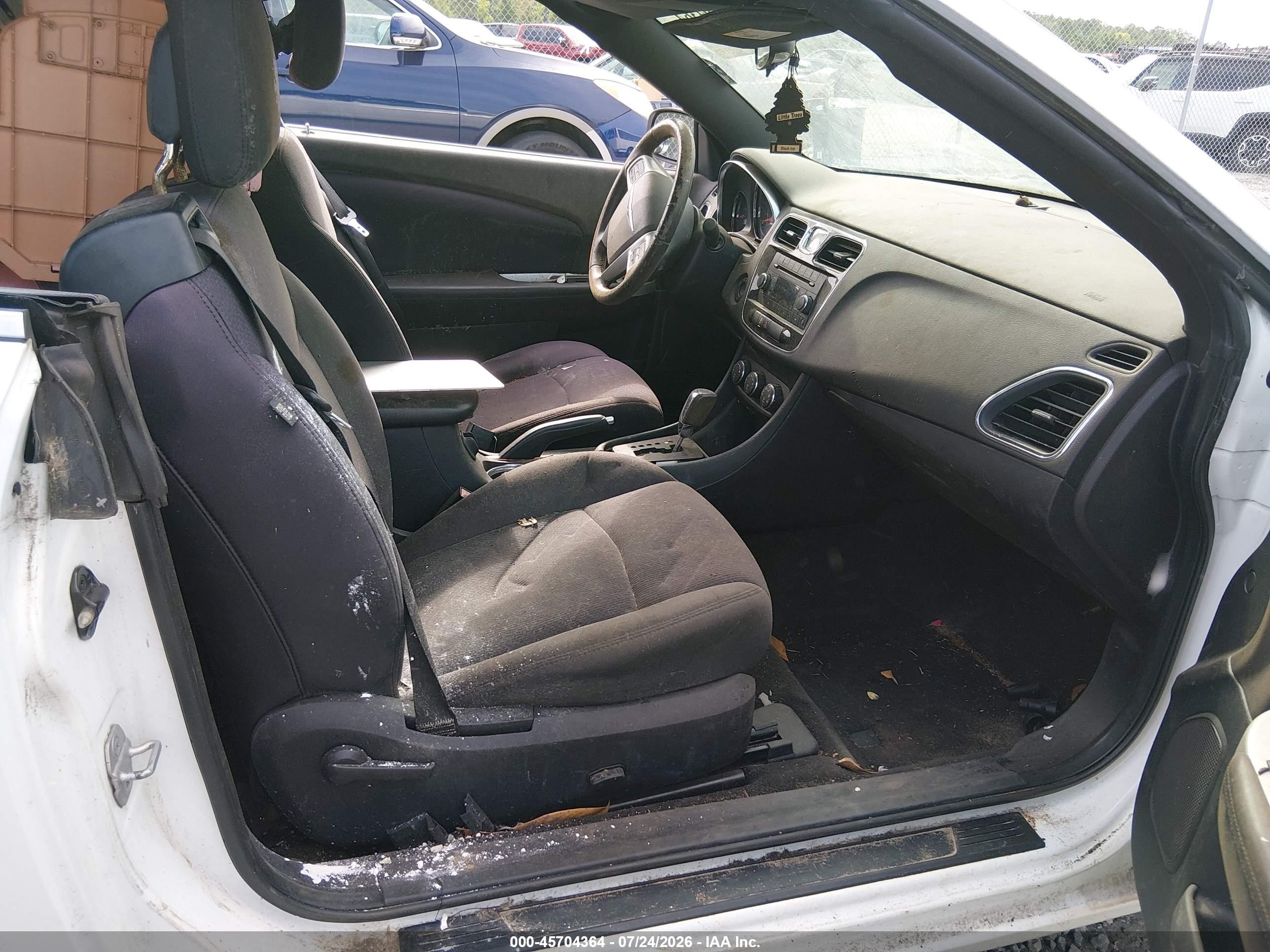 2013 Chrysler 200 Touring Белый vin: 1C3BCBEB9DN526887