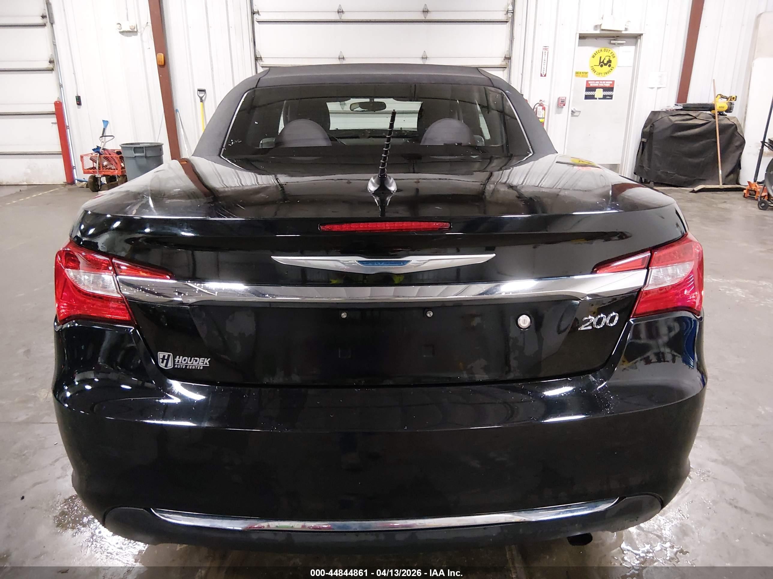 2014 Chrysler 200 Touring Black vin: 1C3BCBEBXEN158236
