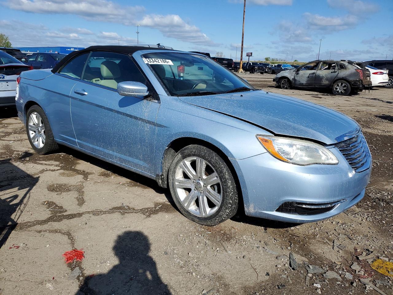 2013 Chrysler 200 Touring Blue vin: 1C3BCBEG3DN738602