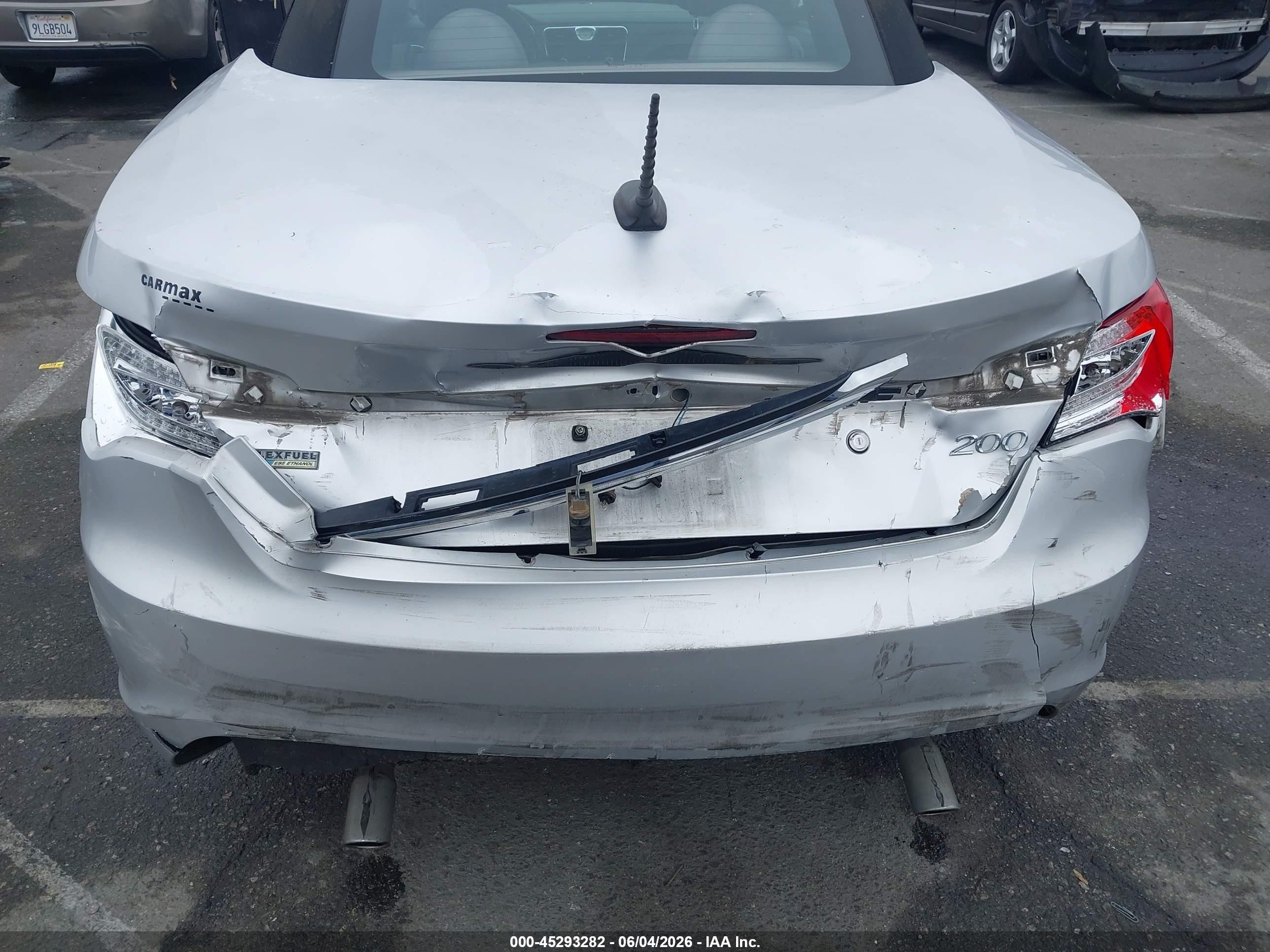 2012 Chrysler 200 Touring Silver vin: 1C3BCBEG7CN268248