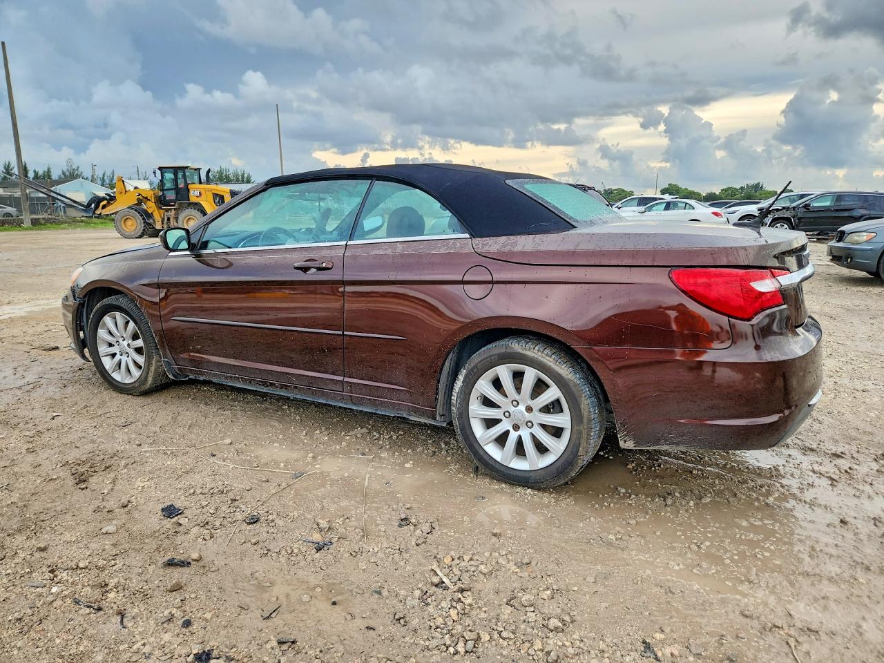 2013 Chrysler 200 Touring Brown vin: 1C3BCBEG9DN623518