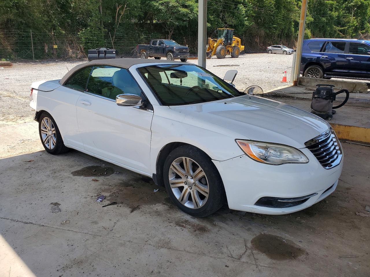 2012 Chrysler 200 Touring White vin: 1C3BCBEGXCN217441
