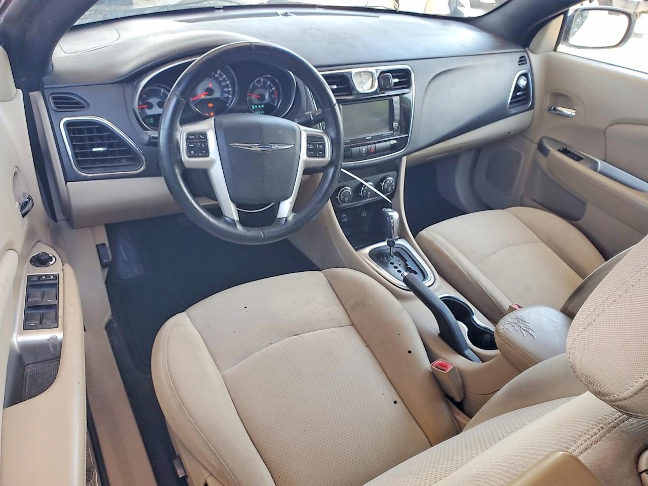 2012 Chrysler 200 Touring White vin: 1C3BCBEGXCN217441