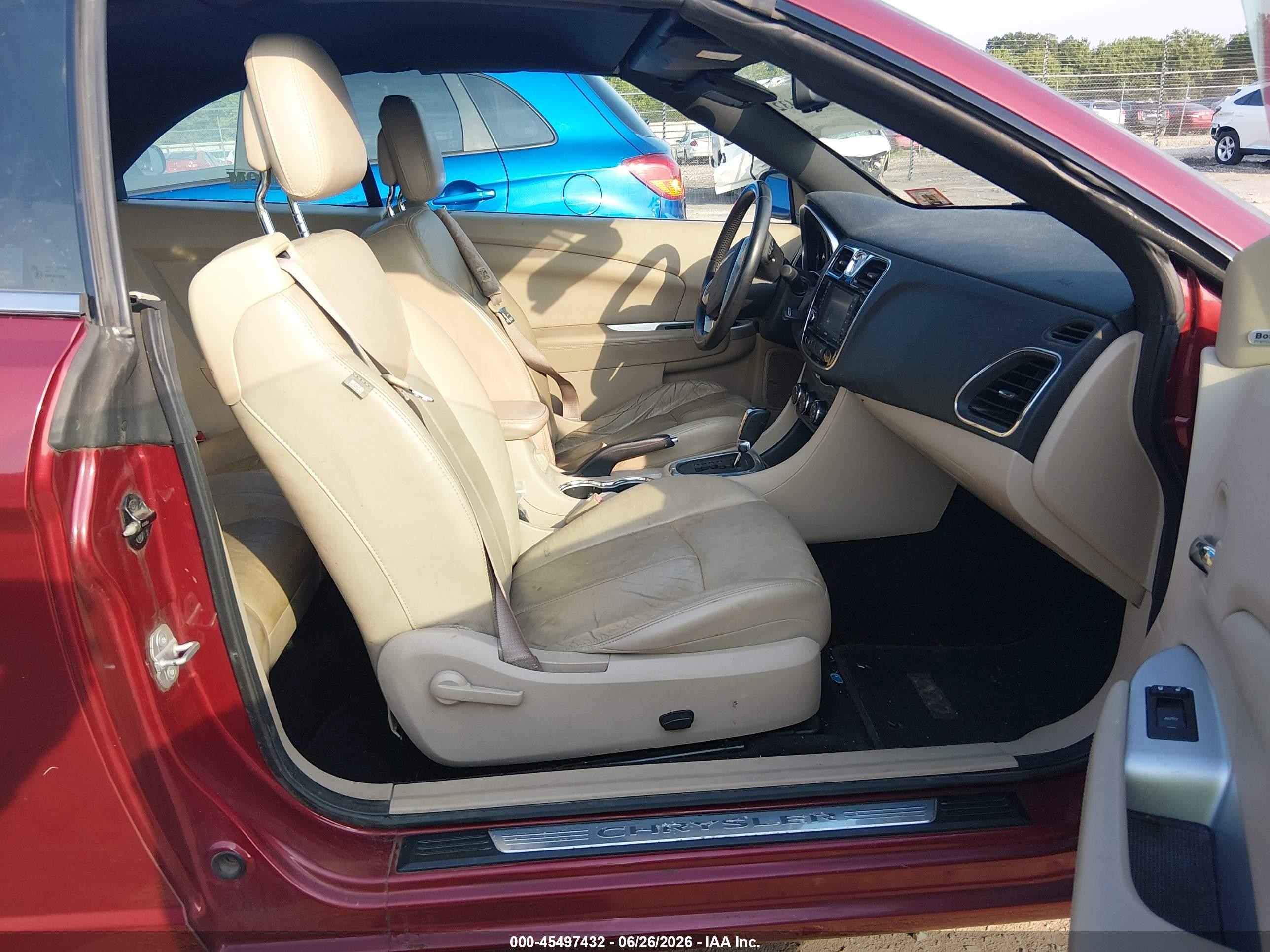2013 Chrysler 200 Limited Red vin: 1C3BCBFG1DN614956
