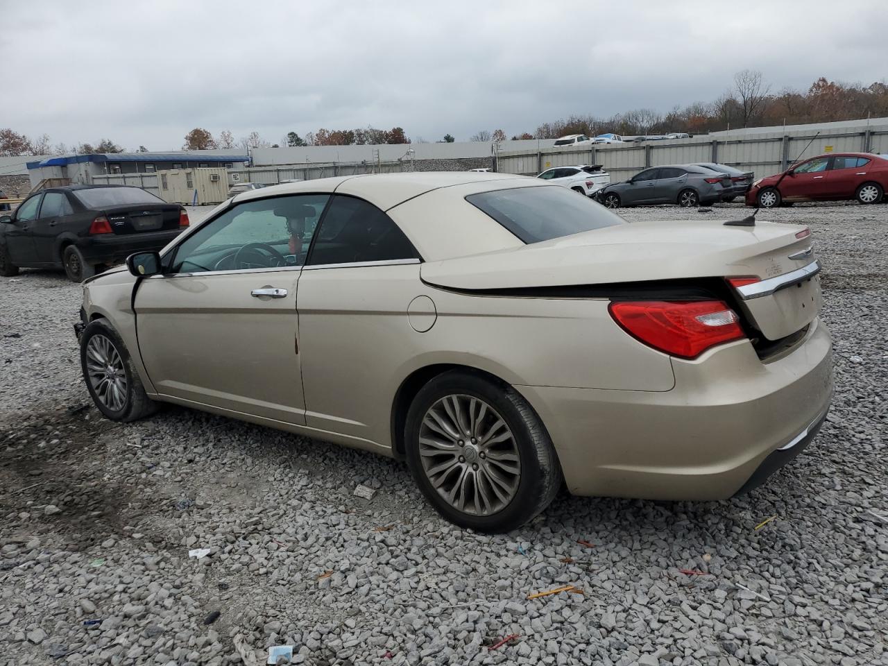 2013 Chry 200 Limite Золотой vin: 1C3BCBFG3DN604221