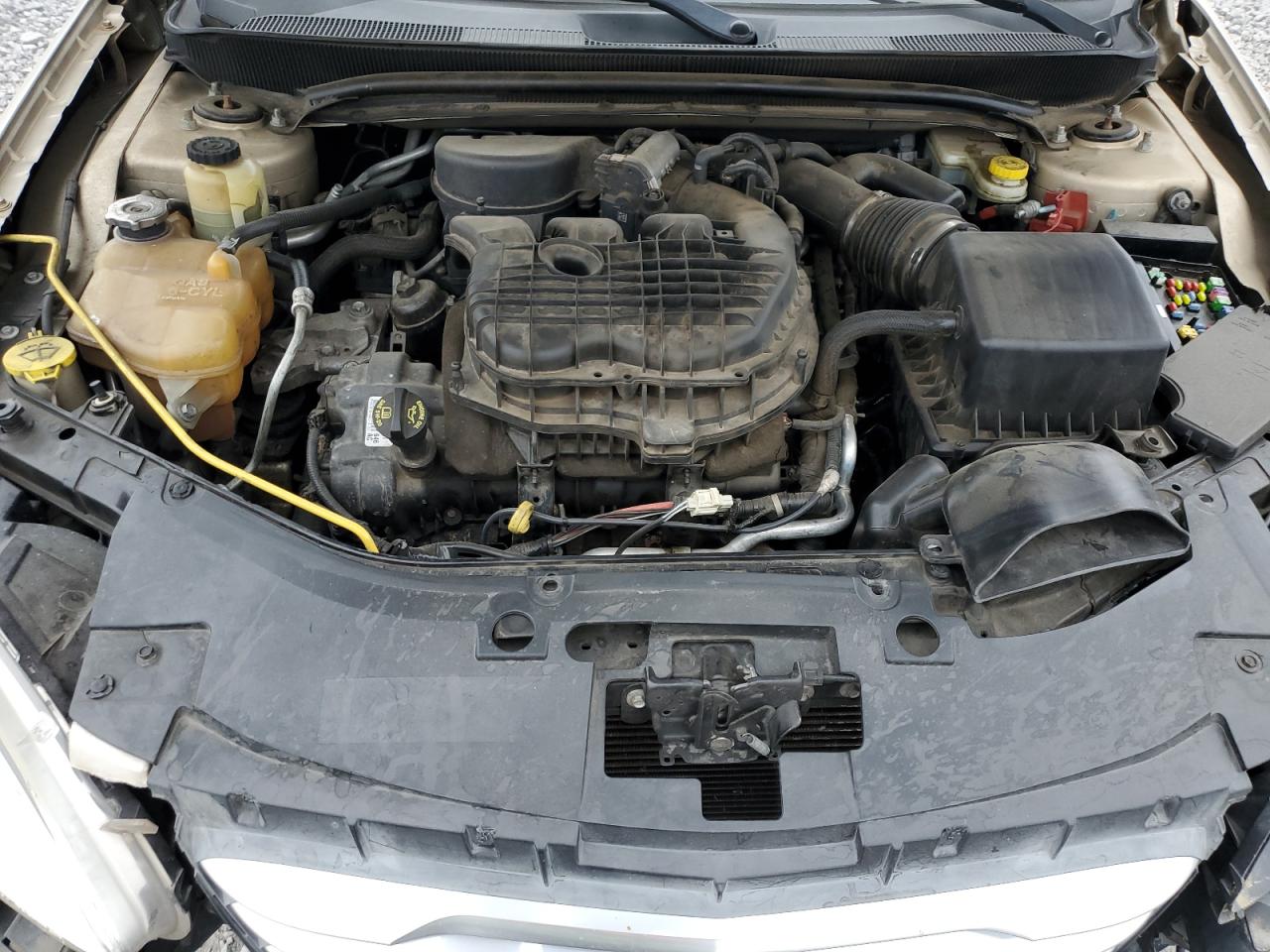 2013 Chry 200 Limite Золотой vin: 1C3BCBFG3DN604221