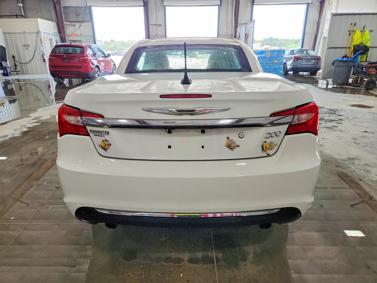2012 Chrysler 200 Limited White vin: 1C3BCBFG5CN284902