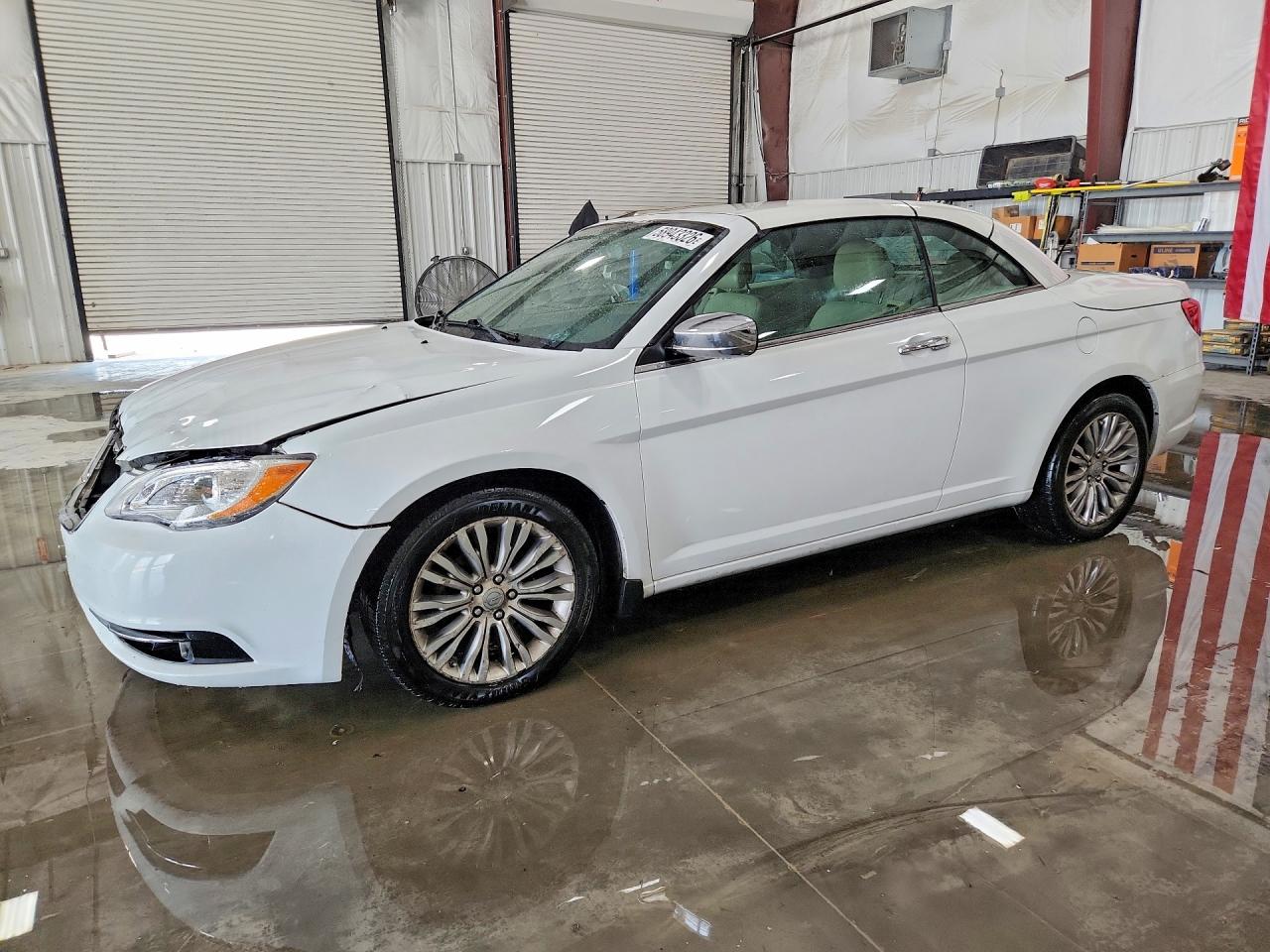 2012 Chrysler 200 Limited White vin: 1C3BCBFG5CN284902