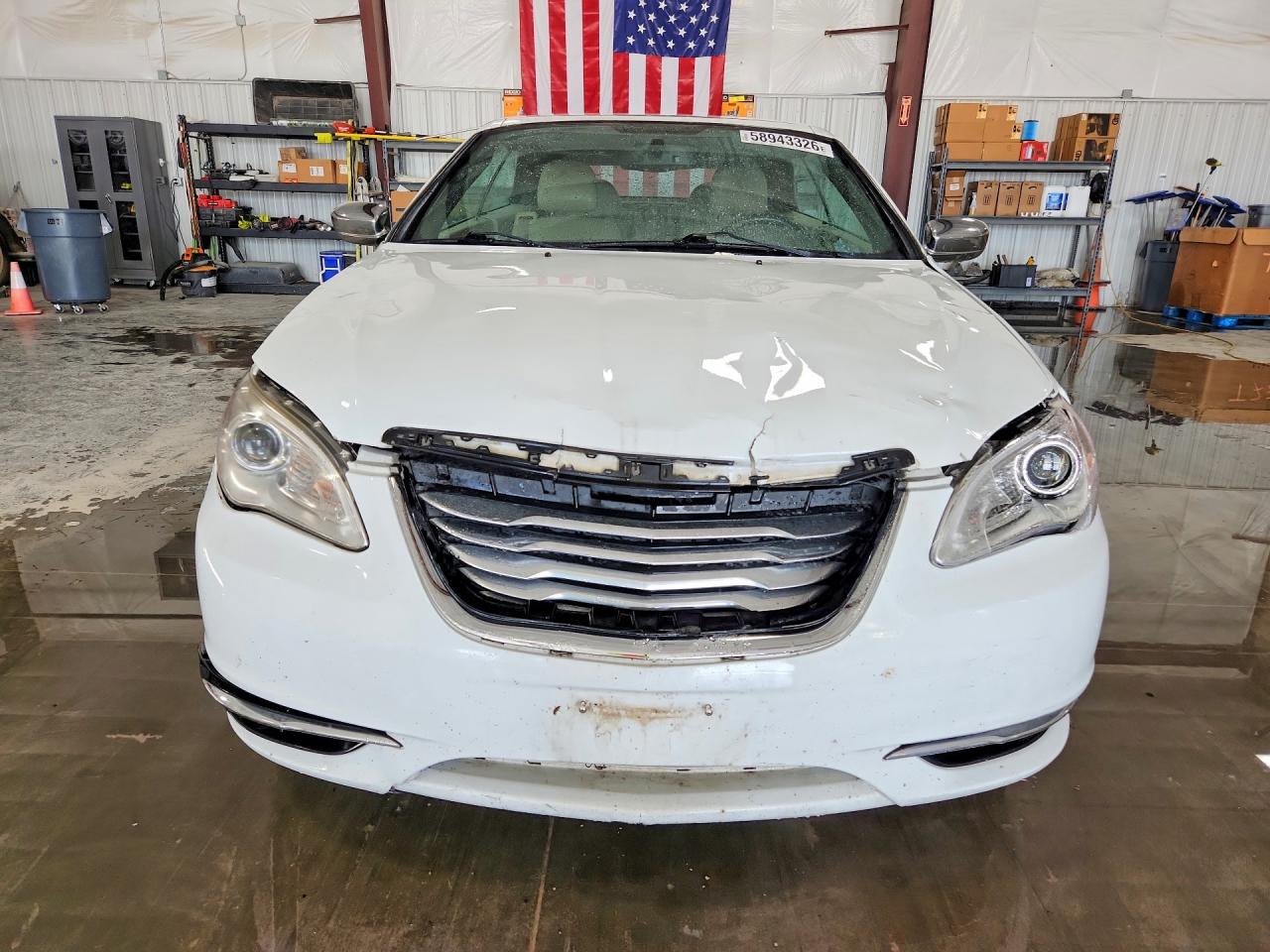 2012 Chrysler 200 Limited White vin: 1C3BCBFG5CN284902