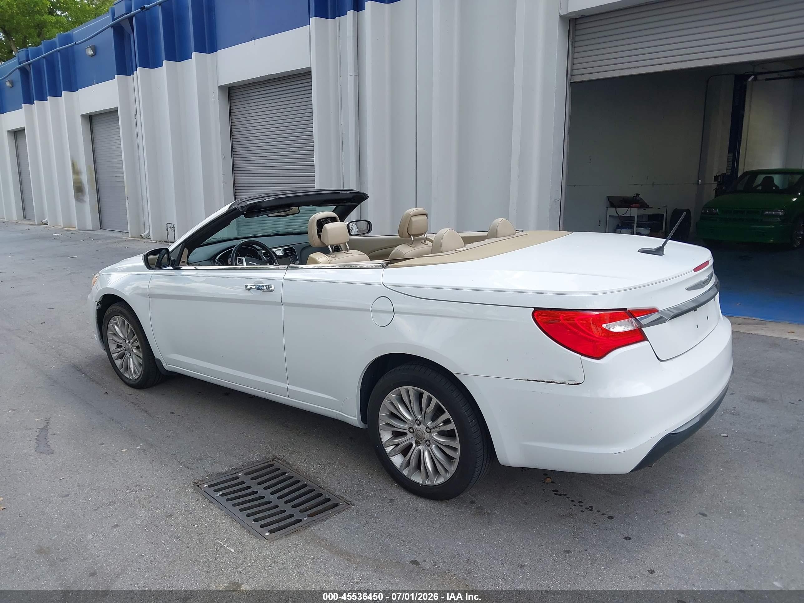 2014 Chrysler 200 Limited White vin: 1C3BCBFG6EN156820