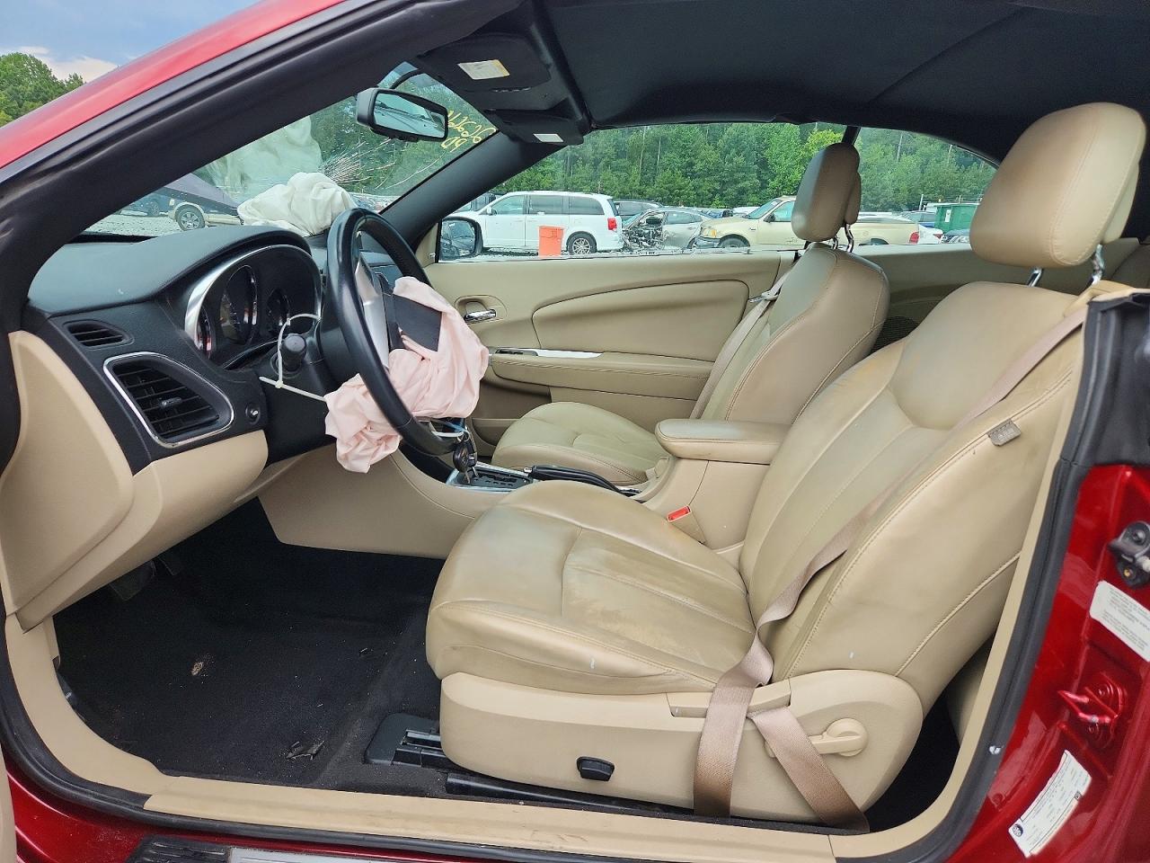 2013 Chrysler 200 Limited Burgundy vin: 1C3BCBFG9DN737243