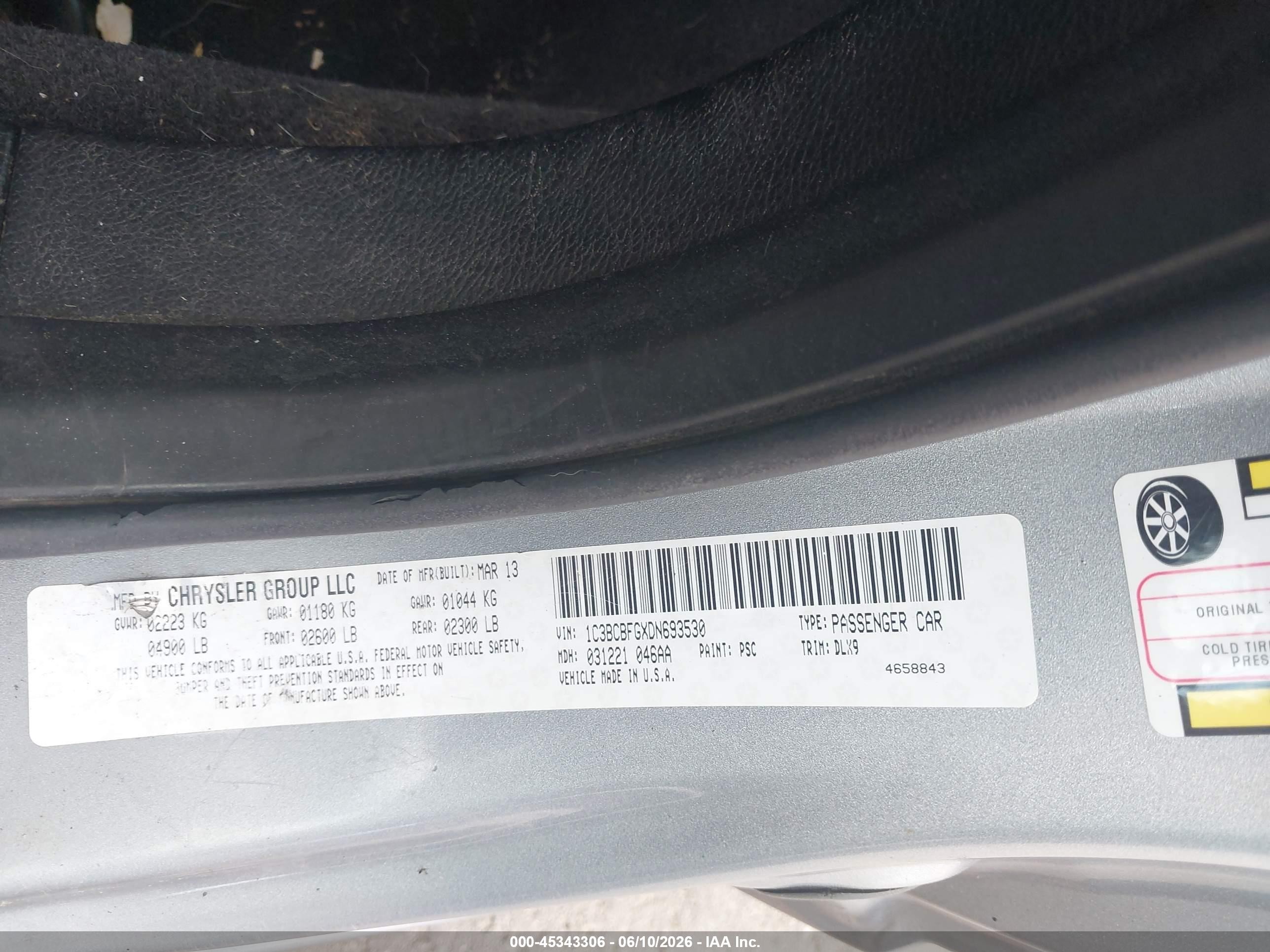 2013 Chrysler 200 Limited Серебряный vin: 1C3BCBFGXDN693530