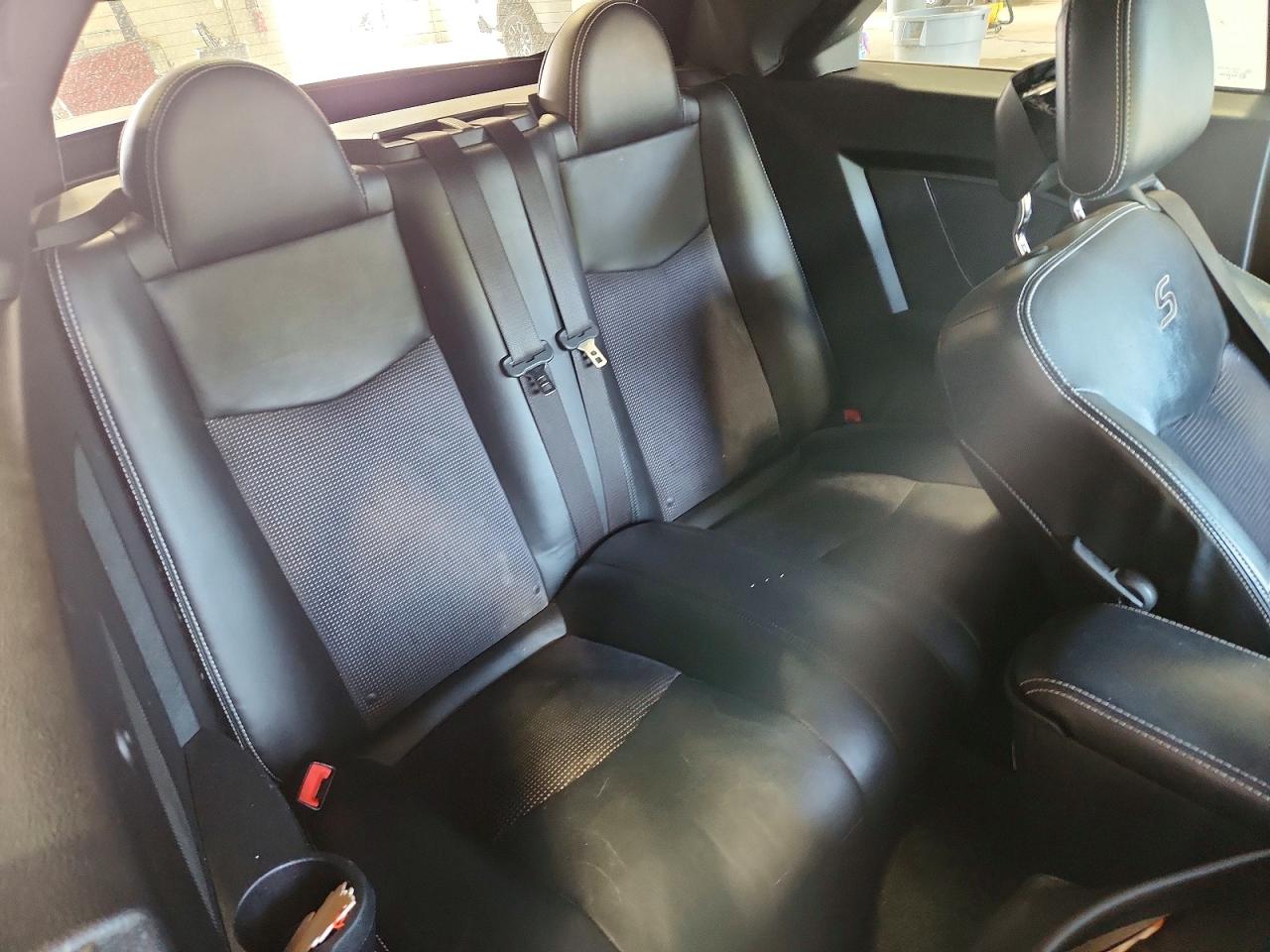 2013 Chrysler 200 S Черный vin: 1C3BCBGG0DN738330