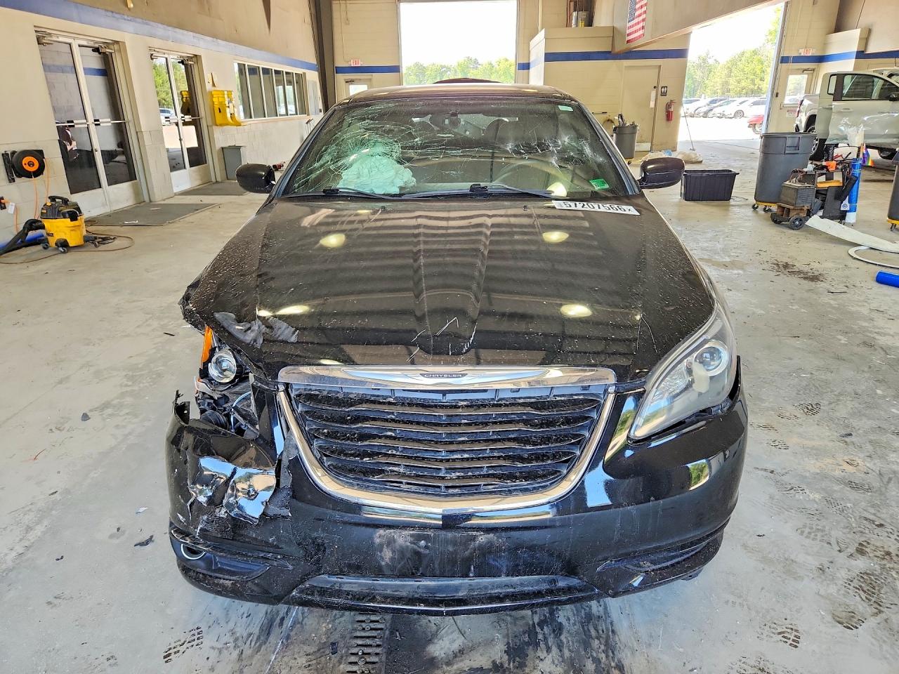 2013 Chrysler 200 S Черный vin: 1C3BCBGG0DN738330