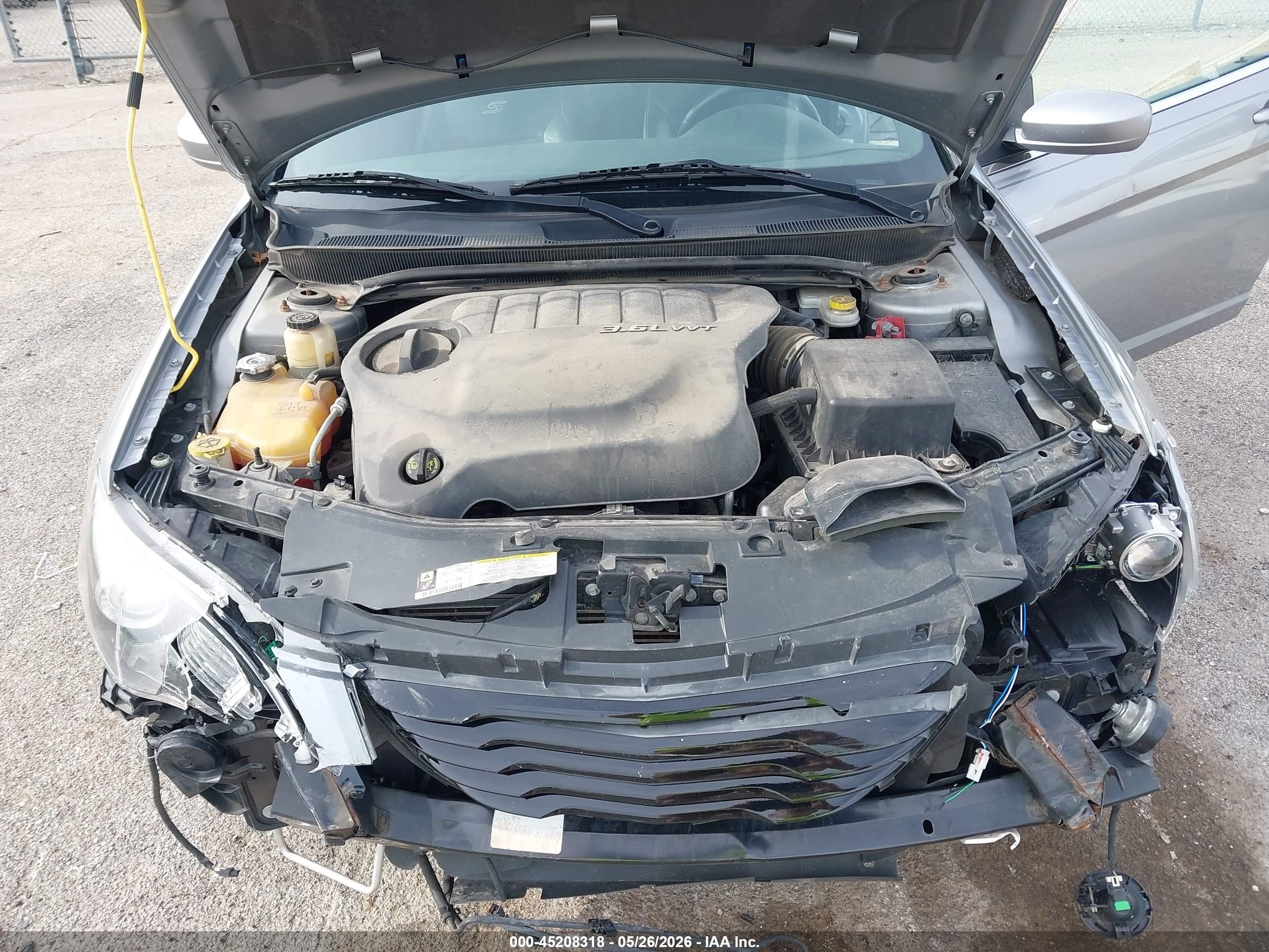 2013 Chrysler 200 S Silver vin: 1C3BCBGG1DN652864