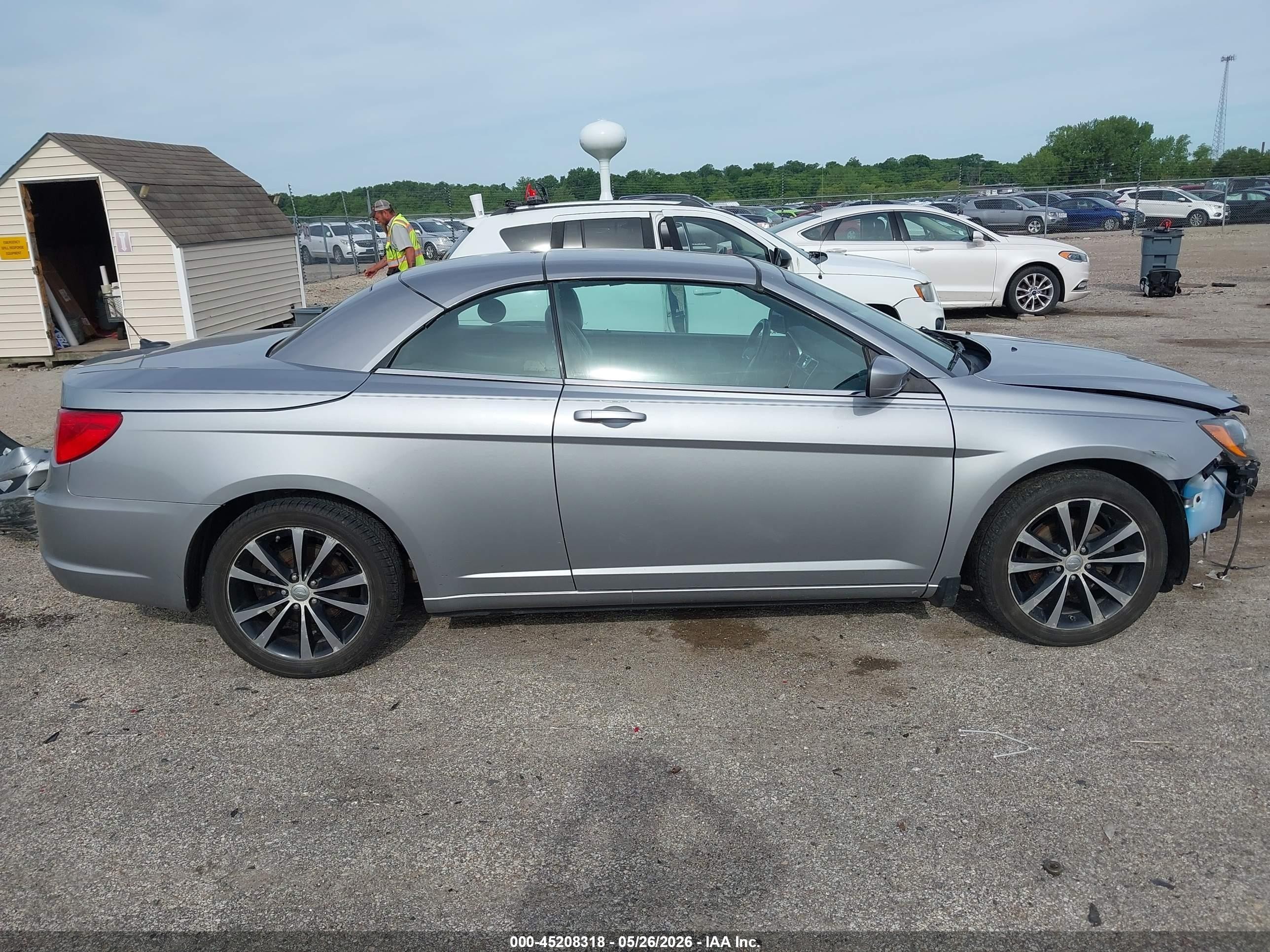 2013 Chrysler 200 S Silver vin: 1C3BCBGG1DN652864