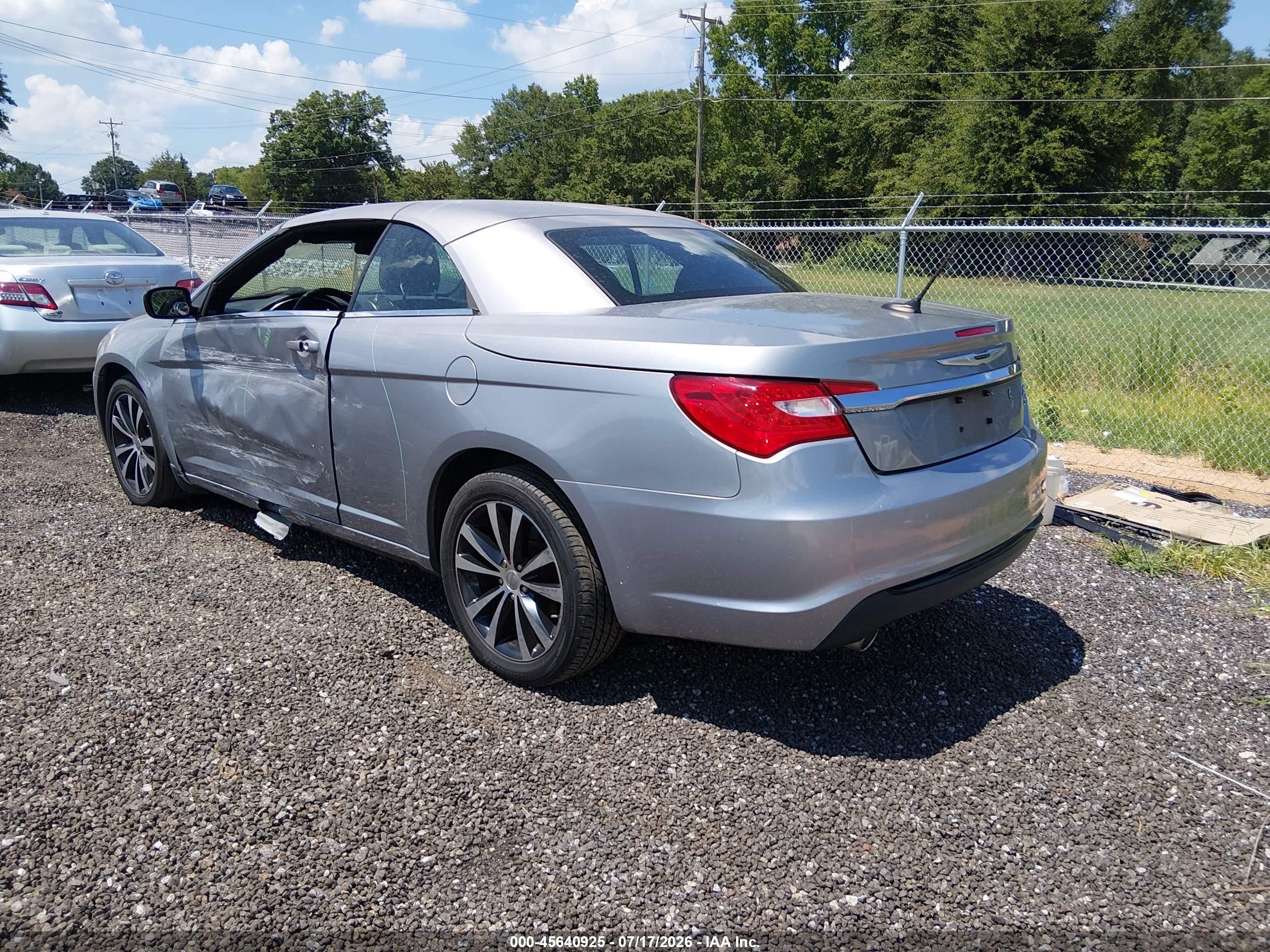 2013 Chrysler 200 S Silver vin: 1C3BCBGG2DN684996