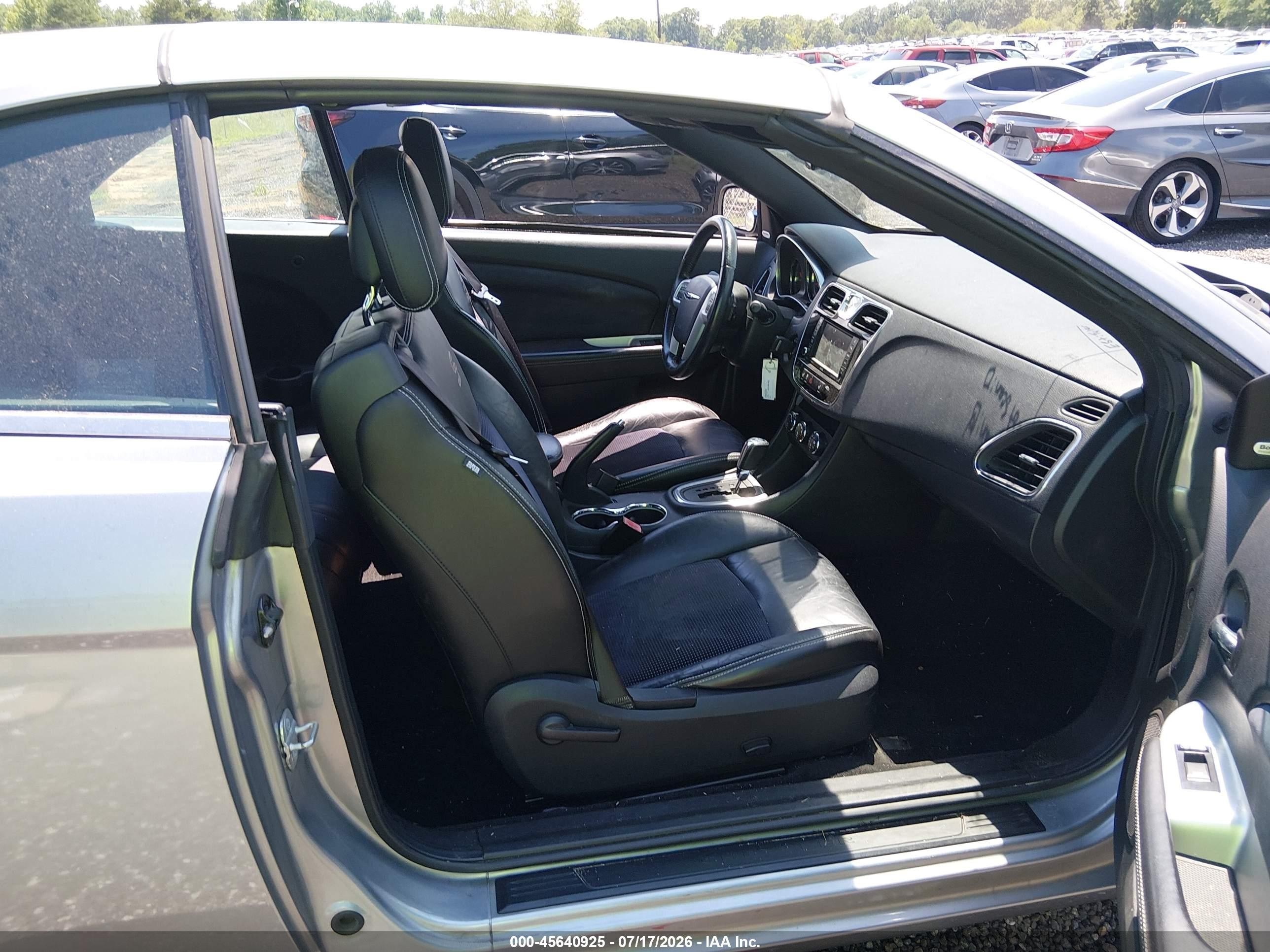 2013 Chrysler 200 S Silver vin: 1C3BCBGG2DN684996