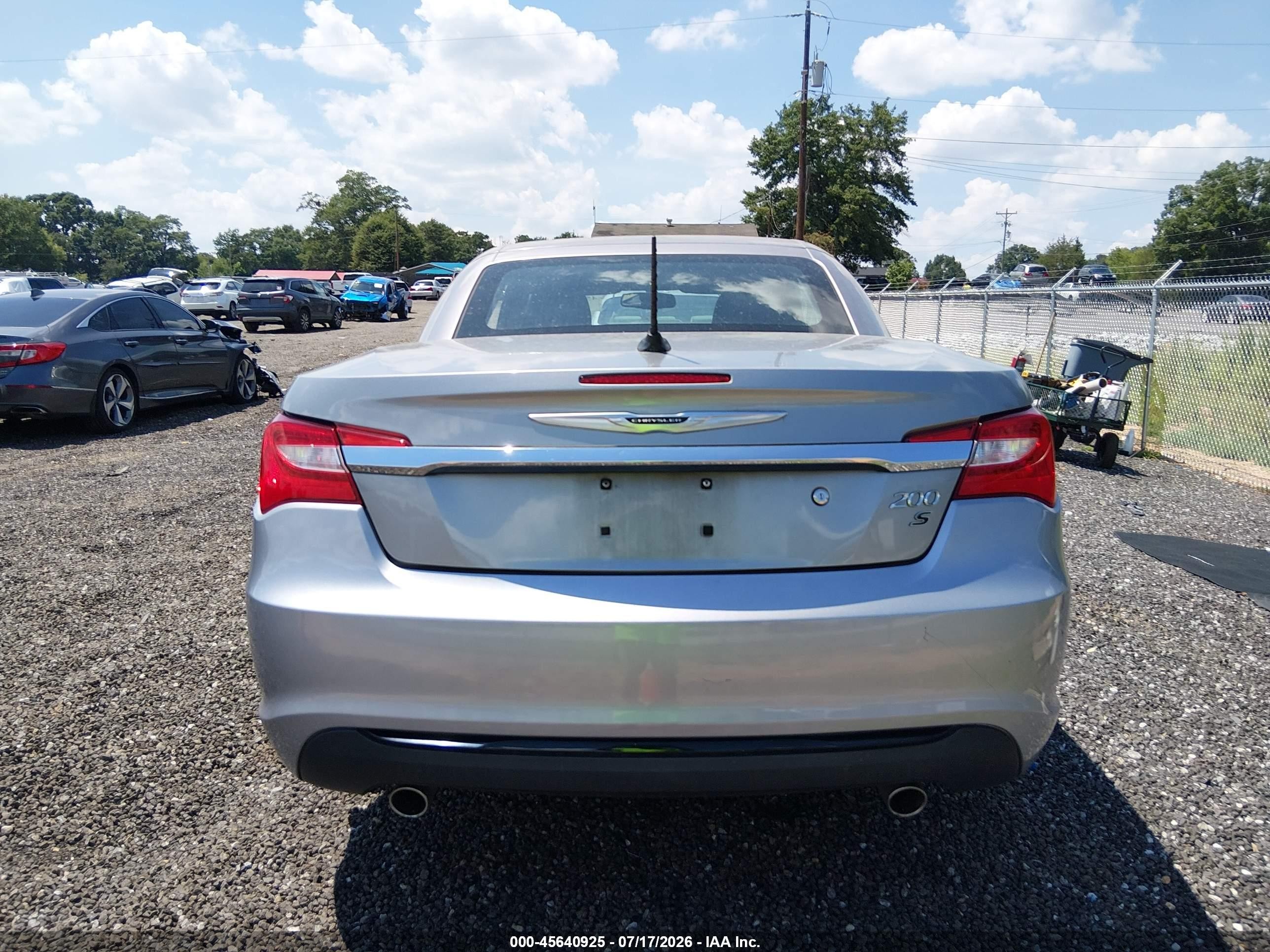 2013 Chrysler 200 S Silver vin: 1C3BCBGG2DN684996
