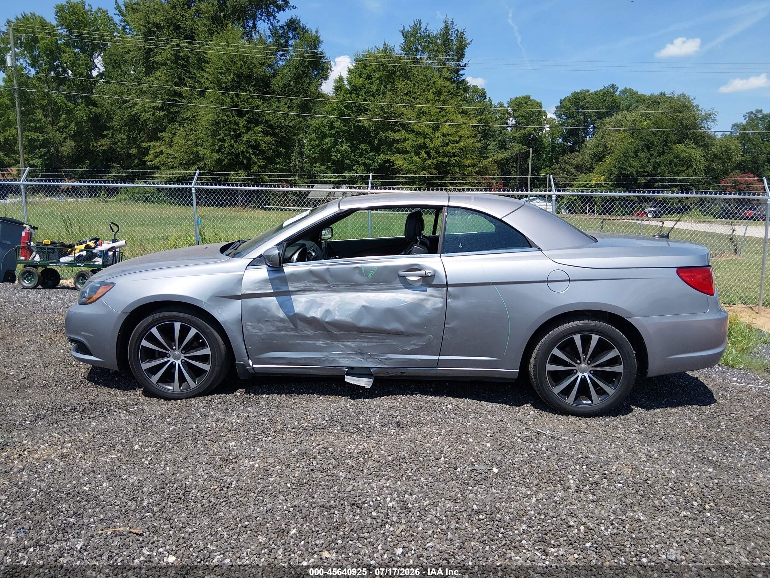 2013 Chrysler 200 S Silver vin: 1C3BCBGG2DN684996