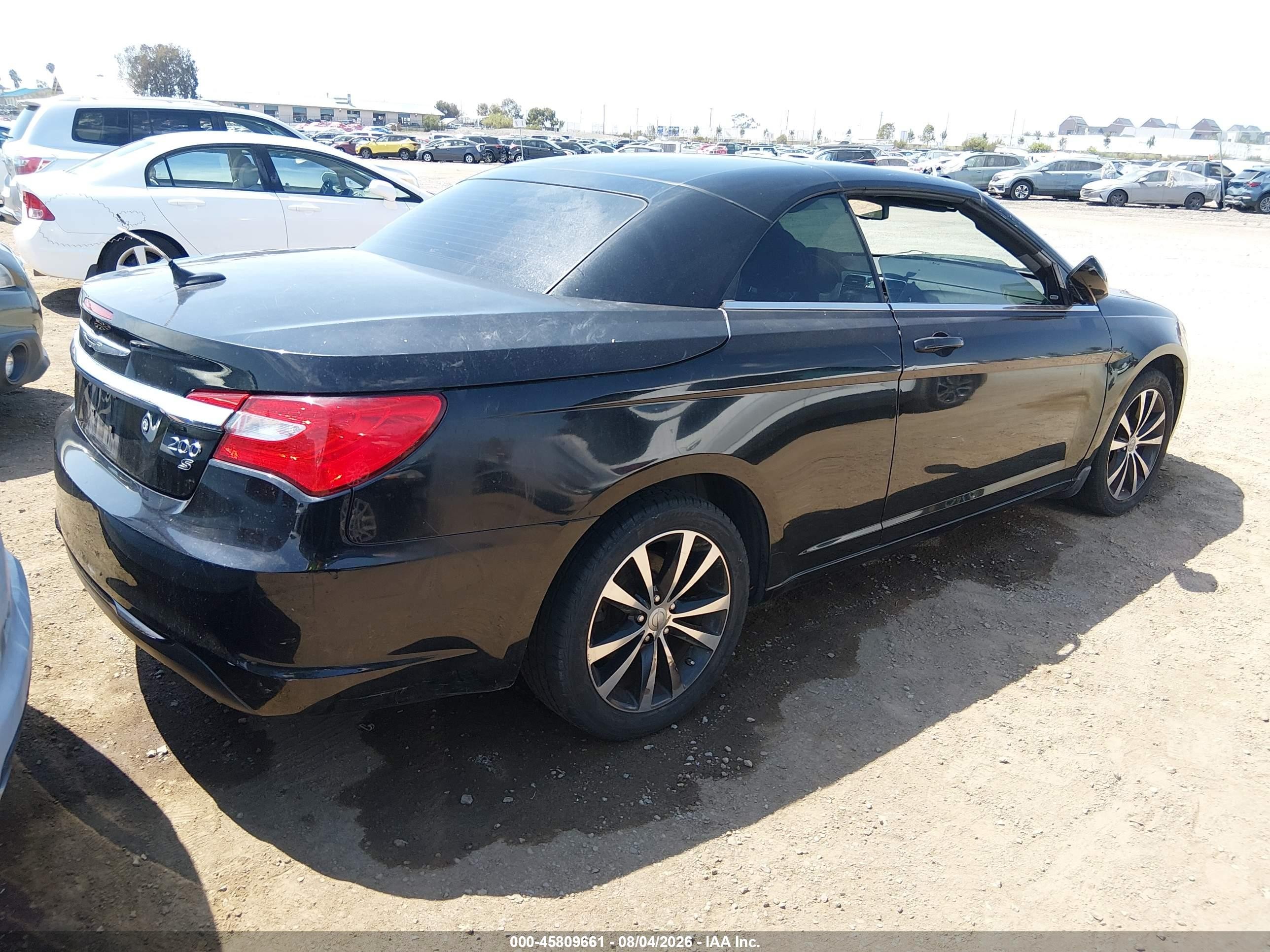 2012 Chrysler 200 S Черный vin: 1C3BCBGG3CN174137