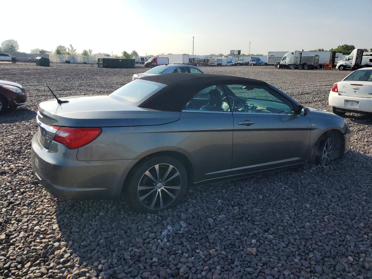 2012 Chrysler 200 S Gray vin: 1C3BCBGG3CN321914