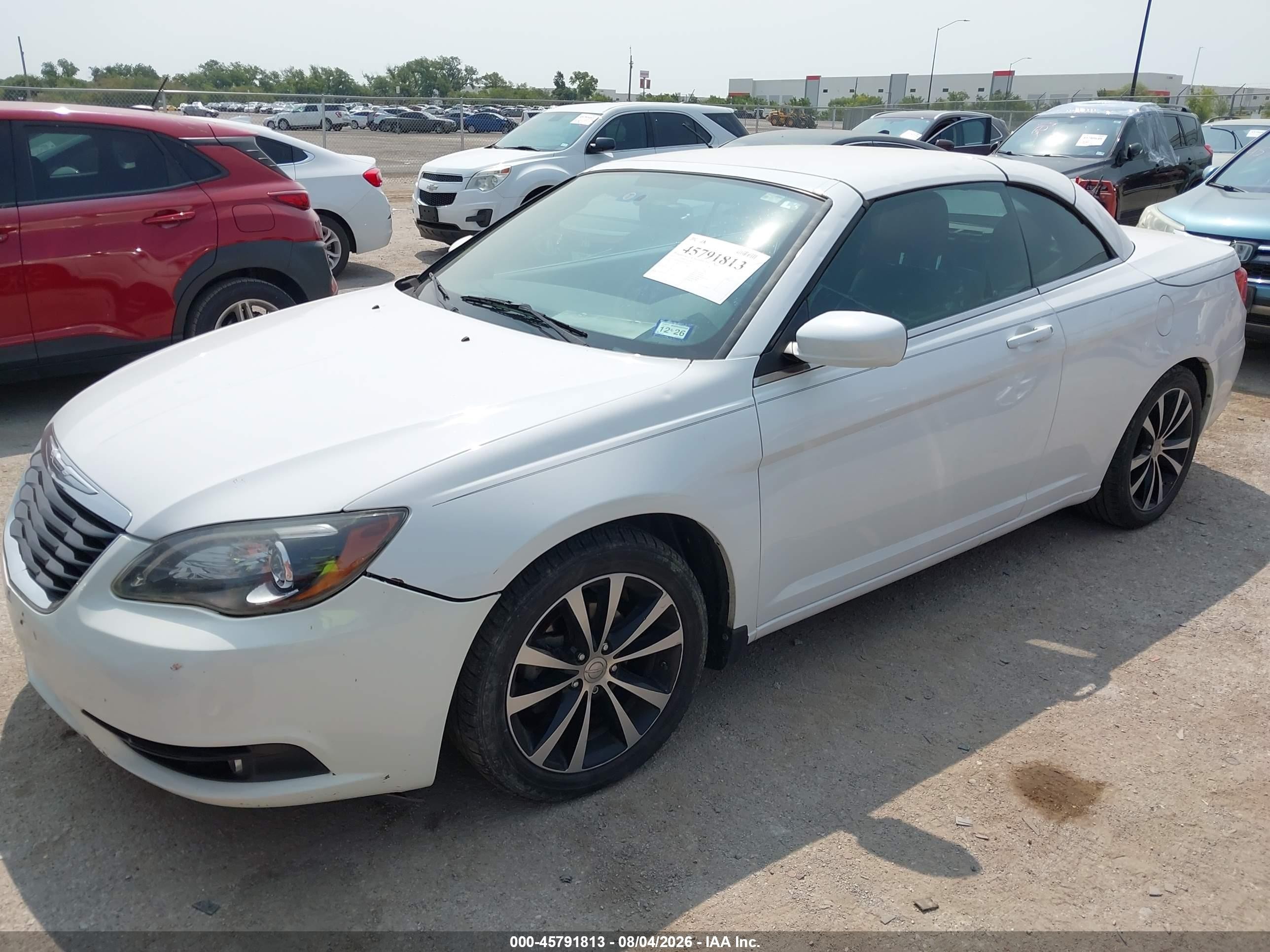 2012 Chrysler 200 S White vin: 1C3BCBGGXCN206212