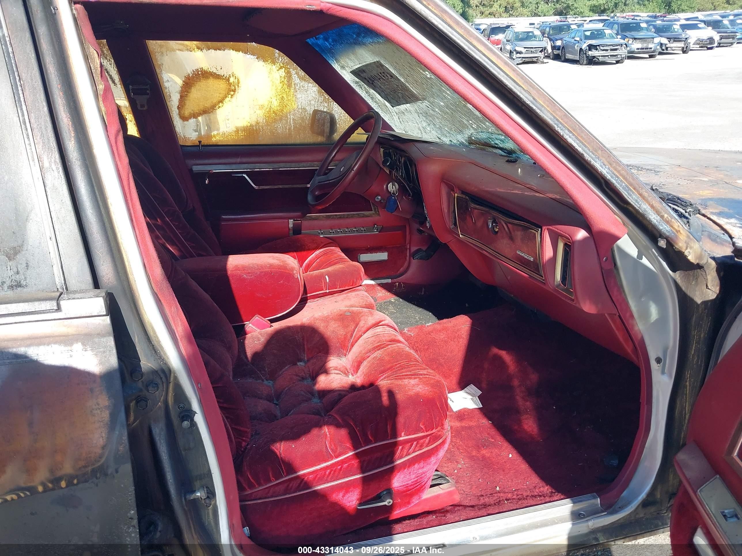 1987 Chrysler Fifth Avenue   Silver vin: 1C3BF66P1HX727136
