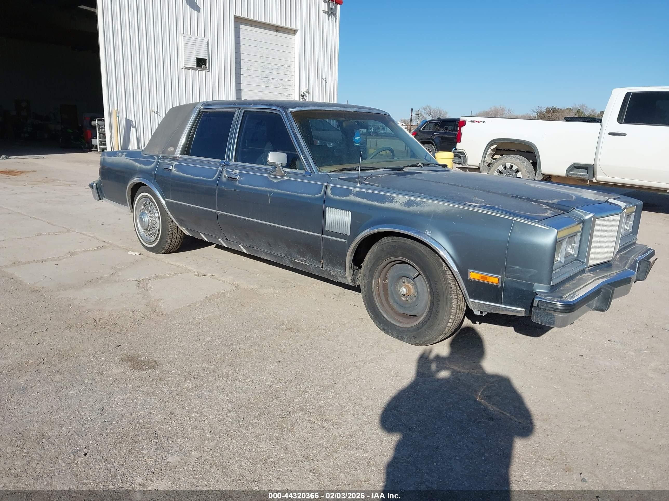 1986 Chrysler Fifth Avenue   Blue vin: 1C3BF66P2GX594059