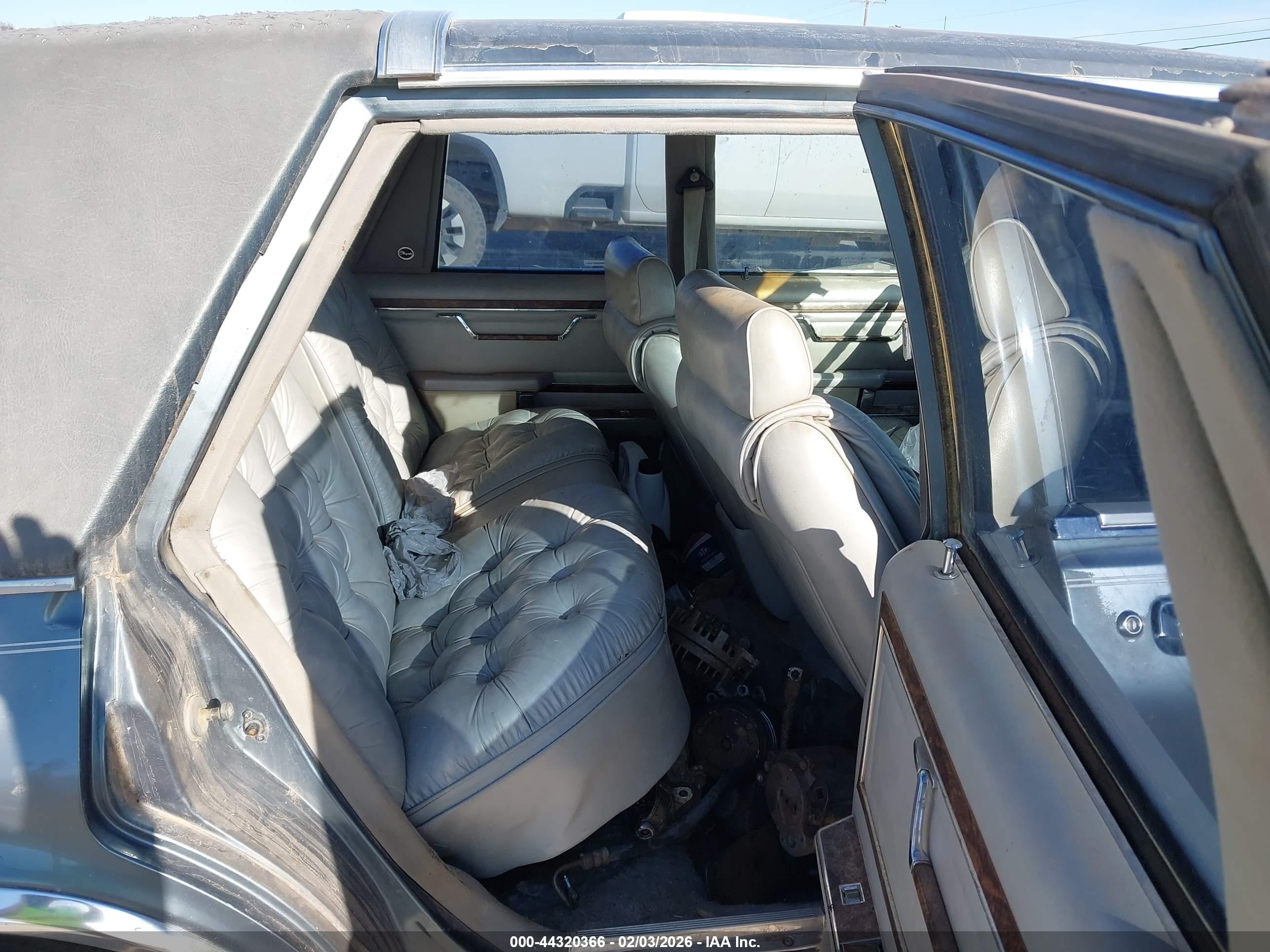 1986 Chrysler Fifth Avenue   Blue vin: 1C3BF66P2GX594059