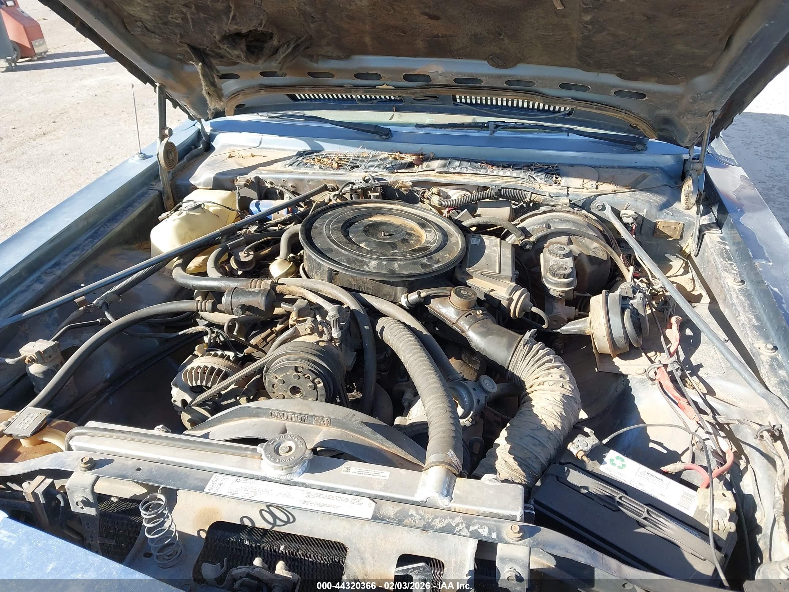 1986 Chrysler Fifth Avenue   Blue vin: 1C3BF66P2GX594059