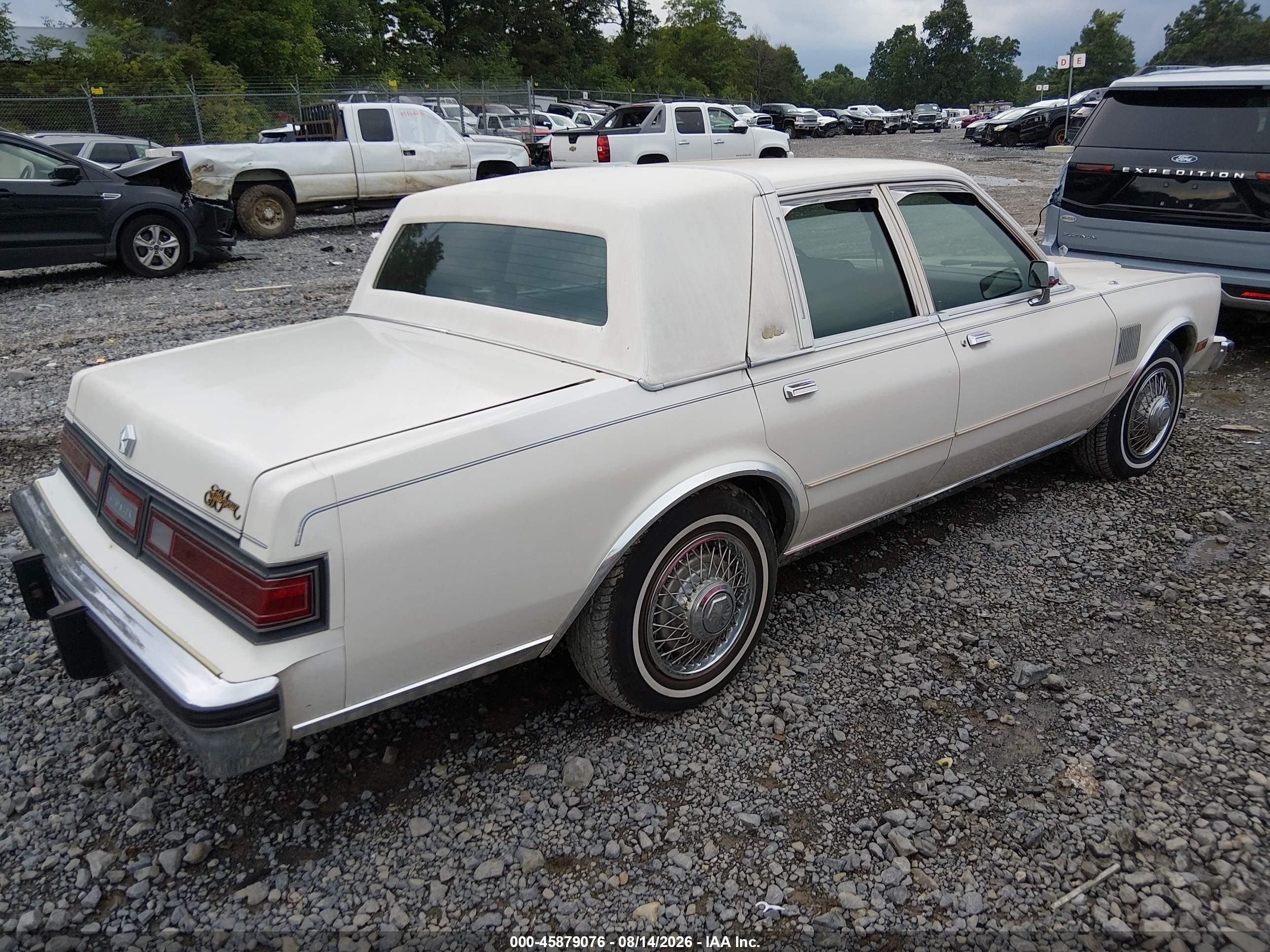 1986 Chrysler Fifth Avenue   White vin: 1C3BF66P3GX569171