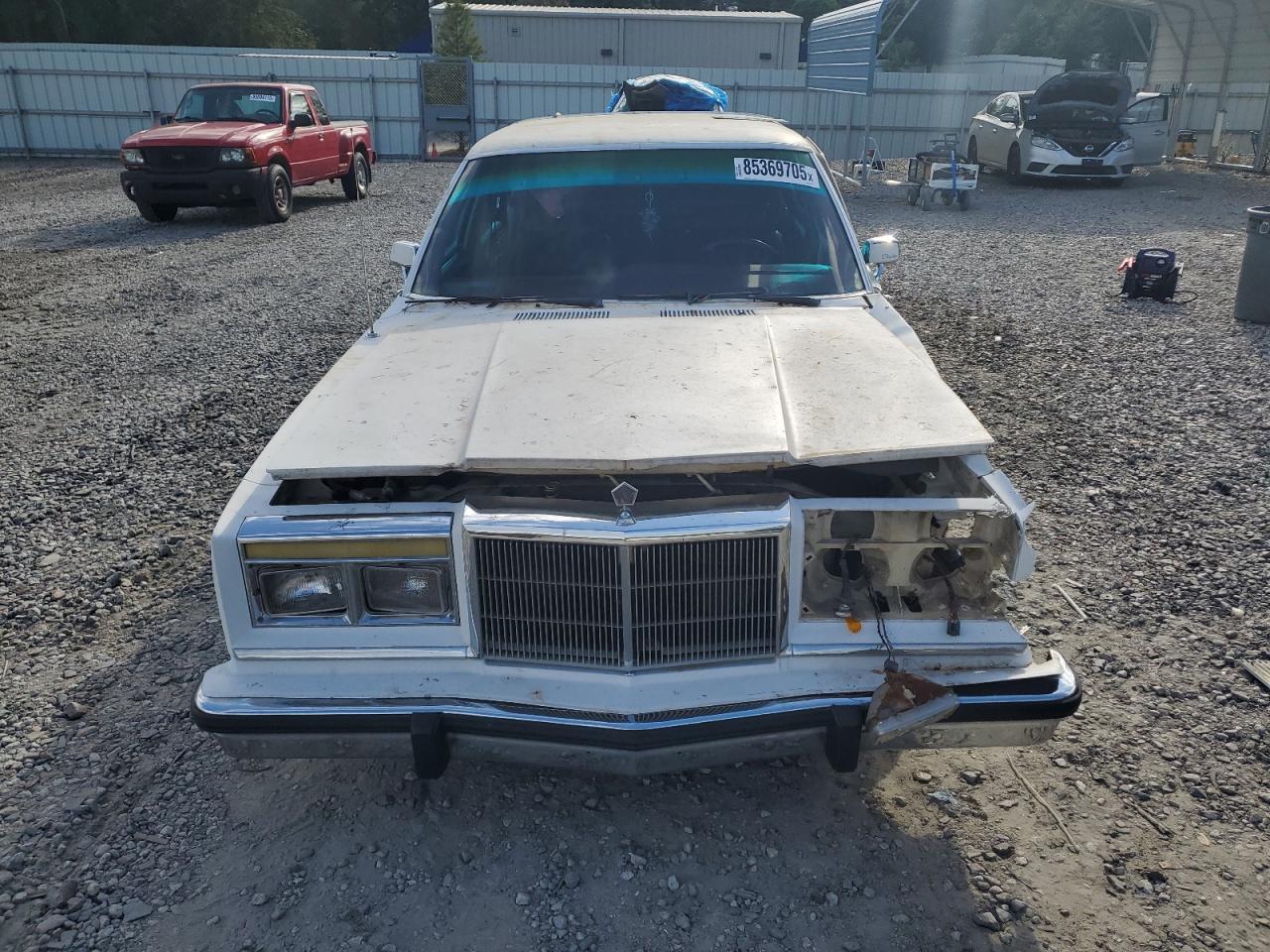 1986 Chrysler Fifth Avenue White vin: 1C3BF66P5GX521316