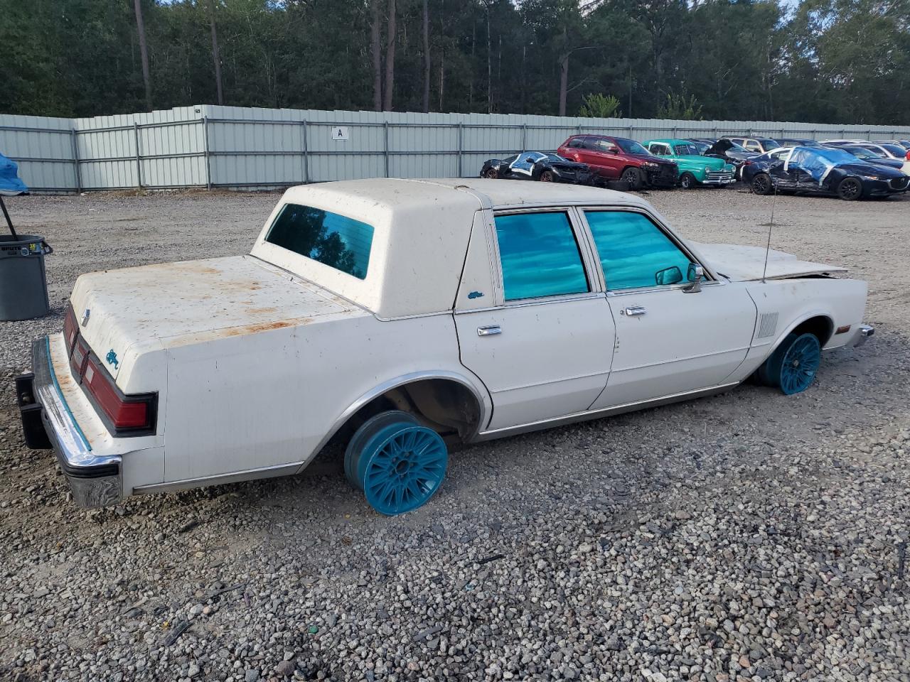 1986 Chrysler Fifth Avenue White vin: 1C3BF66P5GX521316