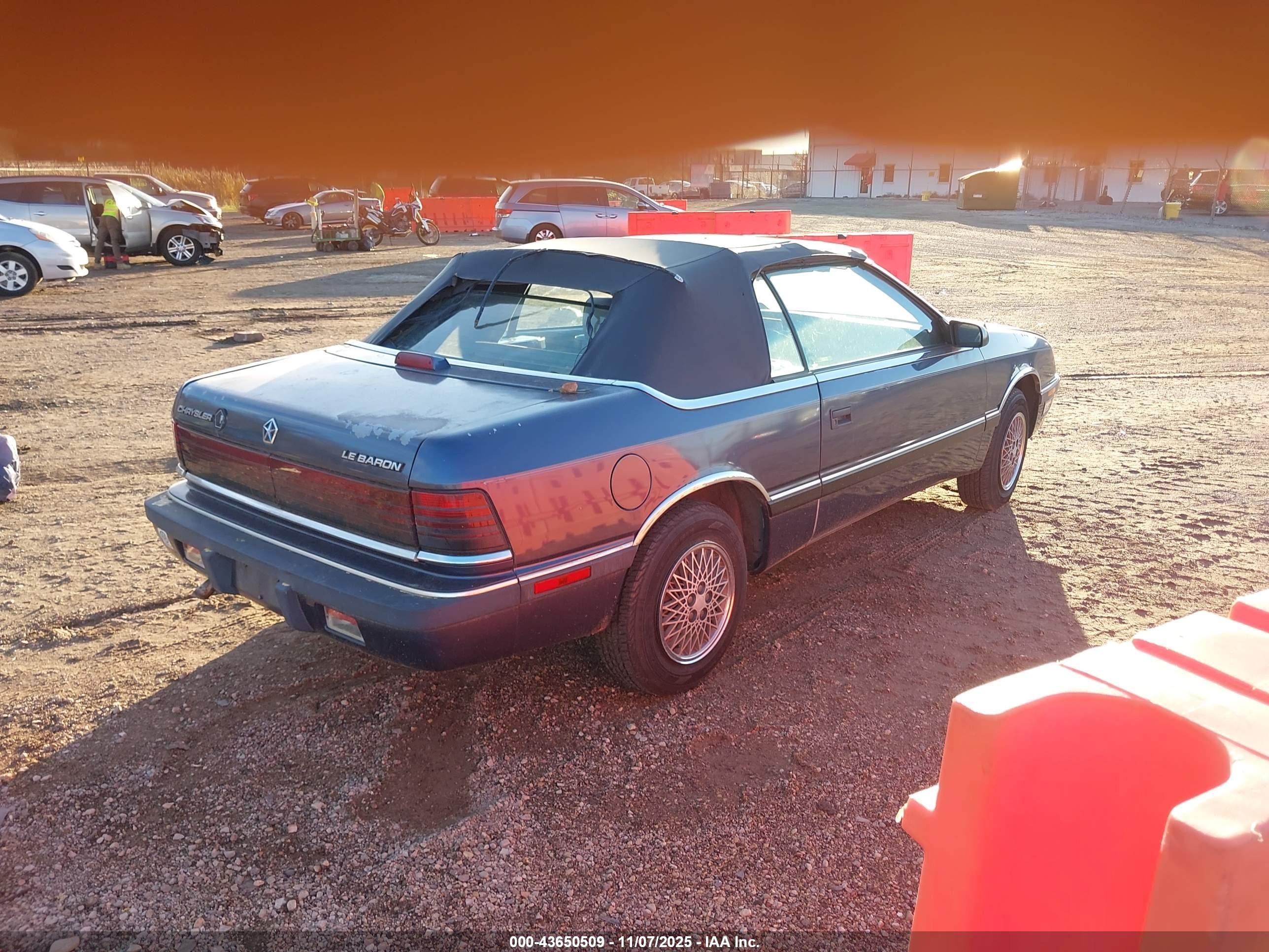 1987 Chrysler Lebaron Premium Синий vin: 1C3BJ55K6HG209506