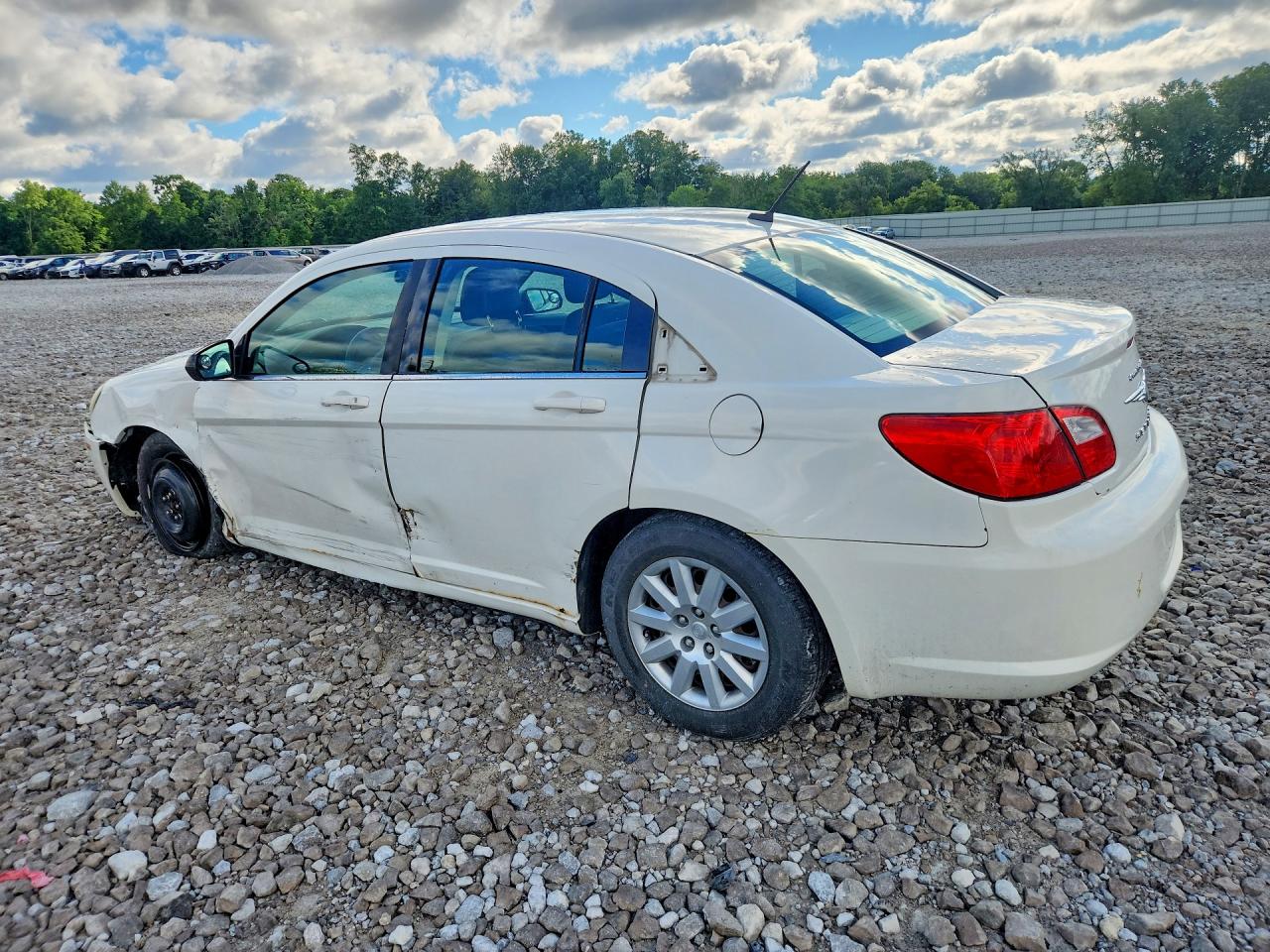 2010 Chrysler Sebring Touring White vin: 1C3CC4FB1AN140443