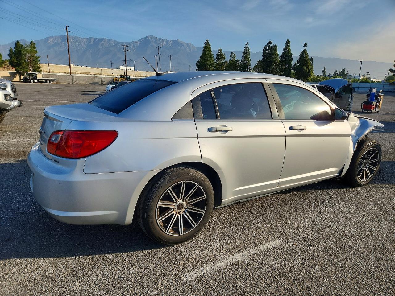 2010 Chrysler Sebring Touring Silver vin: 1C3CC4FB4AN213630