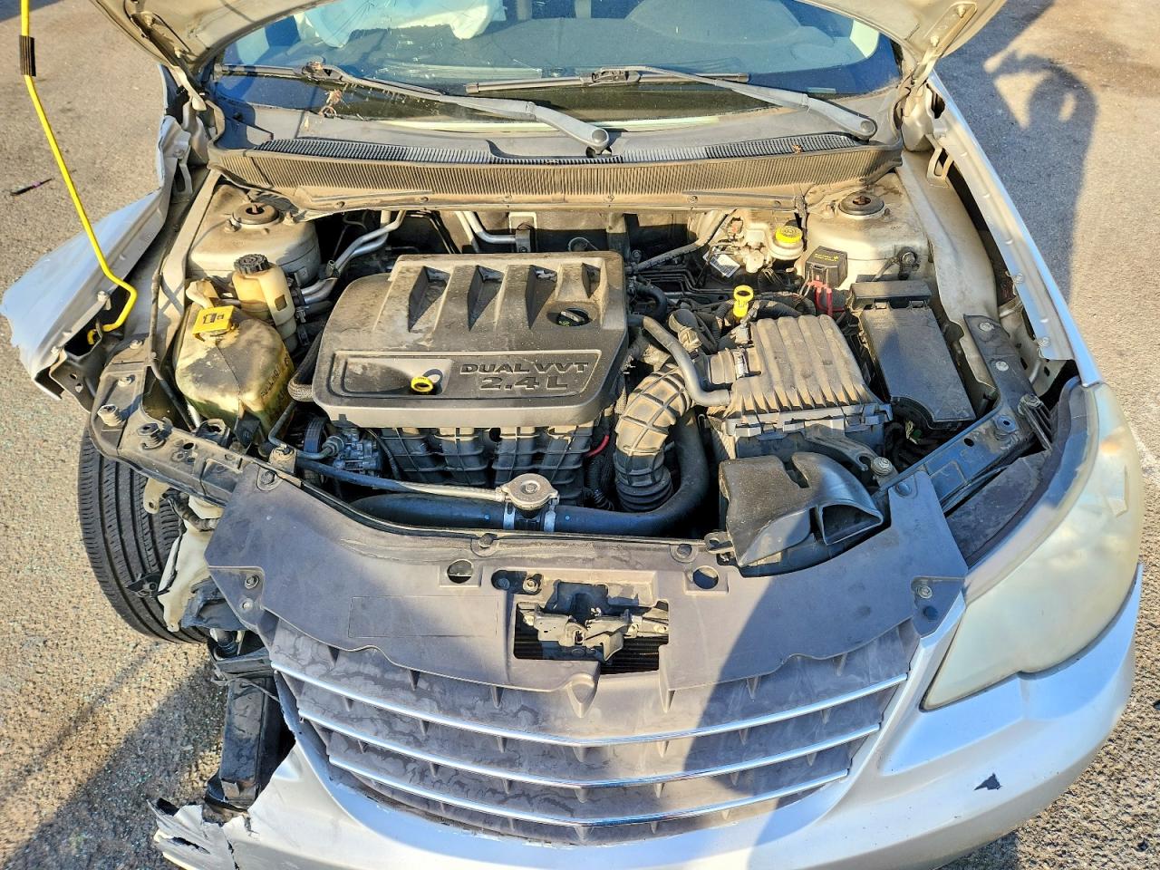 2010 Chrysler Sebring Touring Silver vin: 1C3CC4FB4AN213630