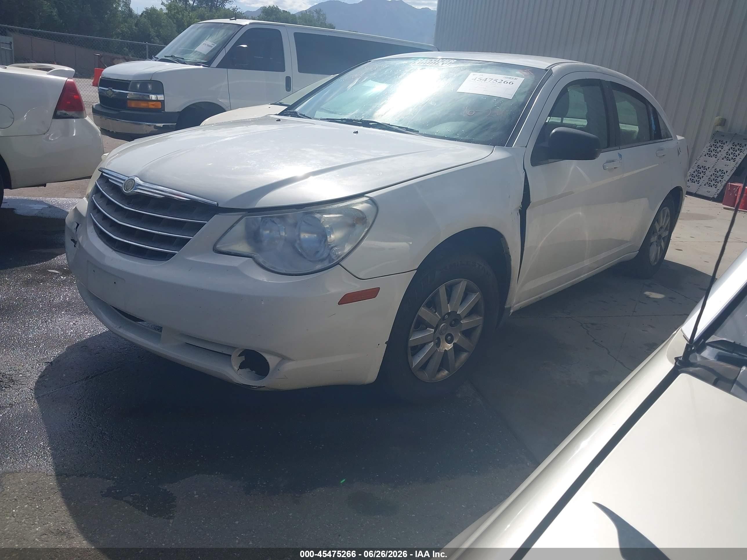 2010 Chrysler Sebring Touring White vin: 1C3CC4FB7AN137935