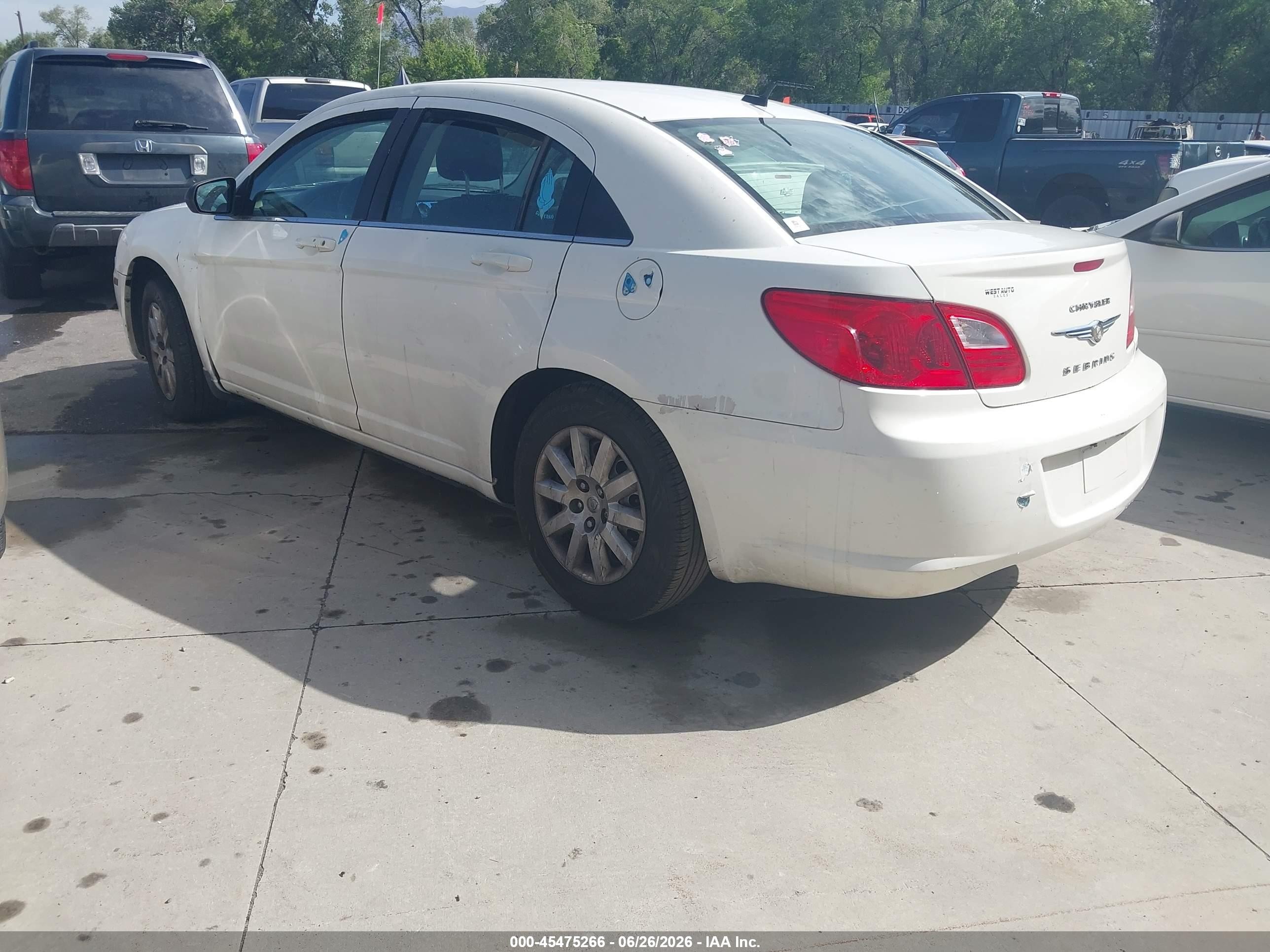 2010 Chrysler Sebring Touring White vin: 1C3CC4FB7AN137935