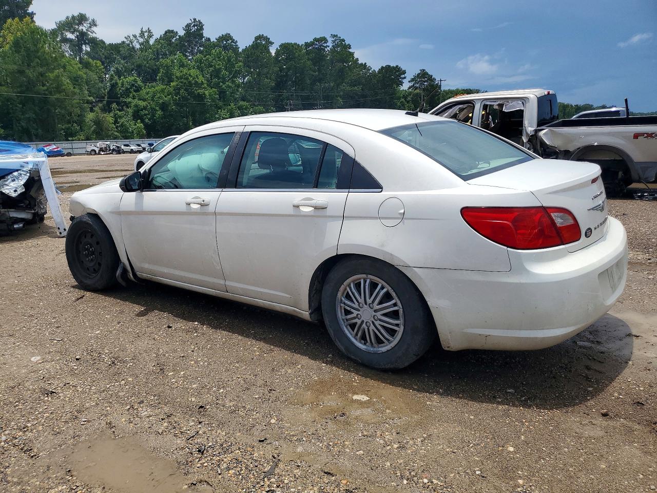 2010 Chrysler Sebring Touring White vin: 1C3CC4FBXAN126976