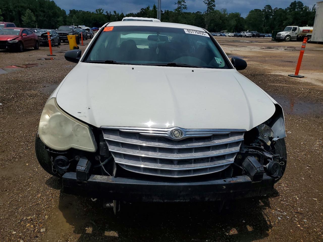 2010 Chrysler Sebring Touring White vin: 1C3CC4FBXAN126976