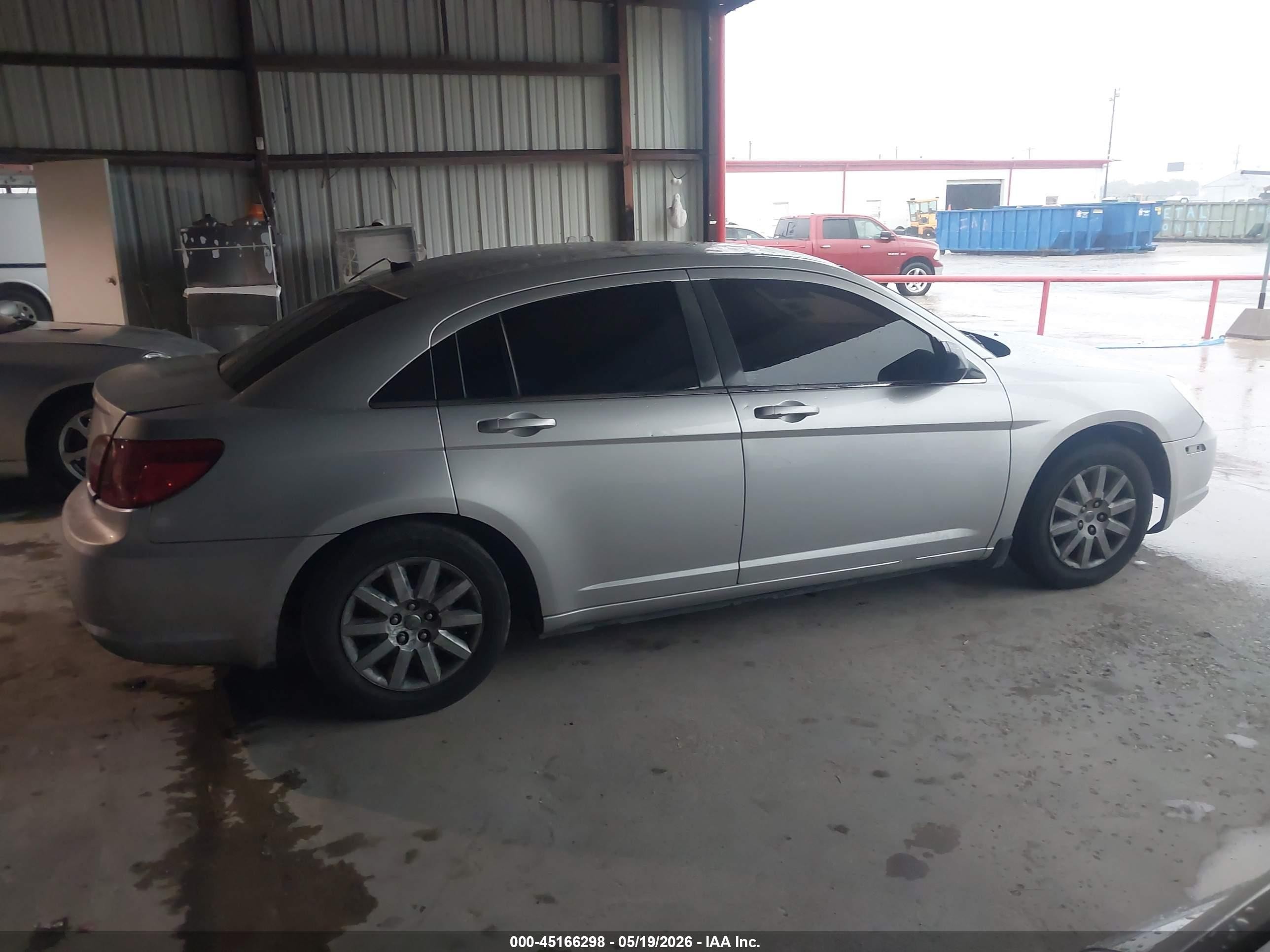 2010 Chrysler Sebring Touring Silver vin: 1C3CC4FBXAN152901